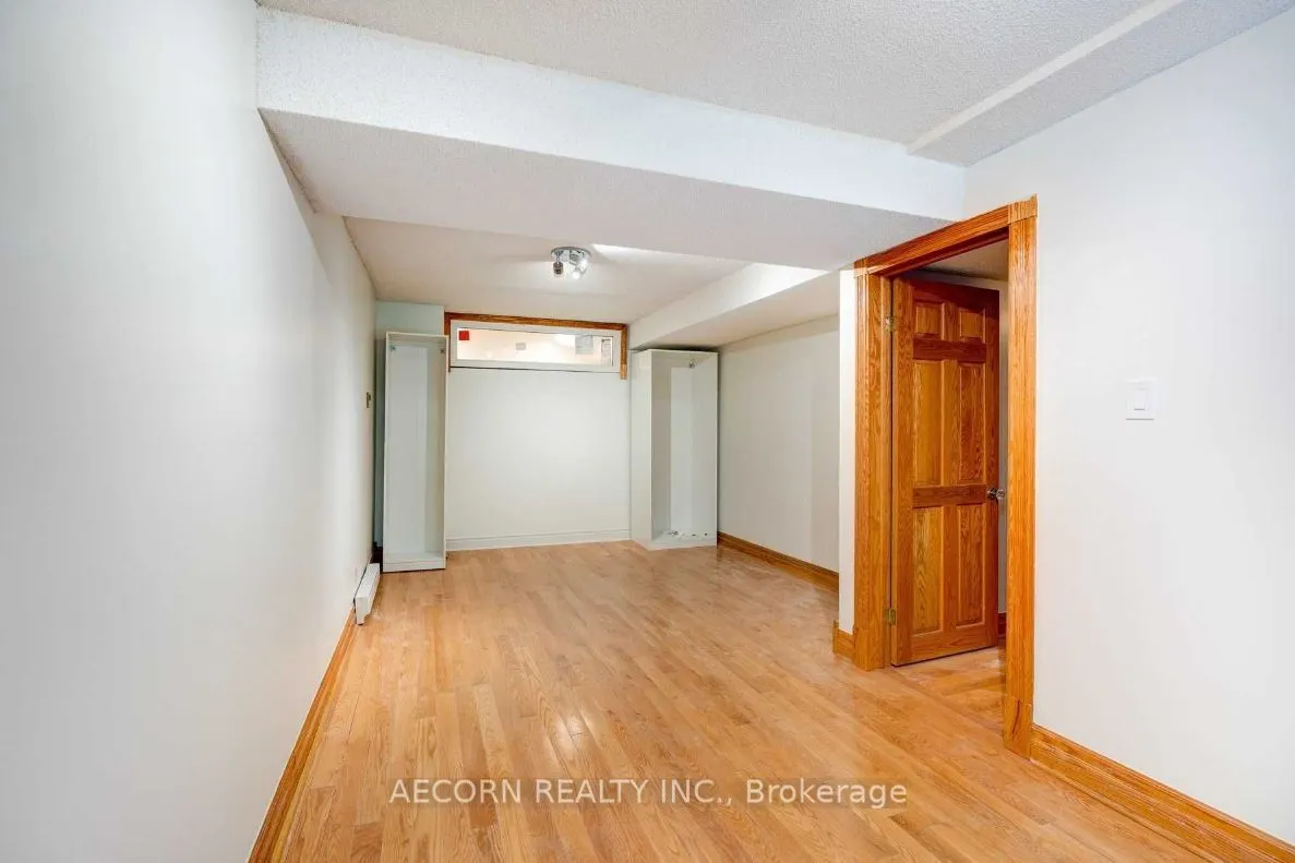 17 Elva Court