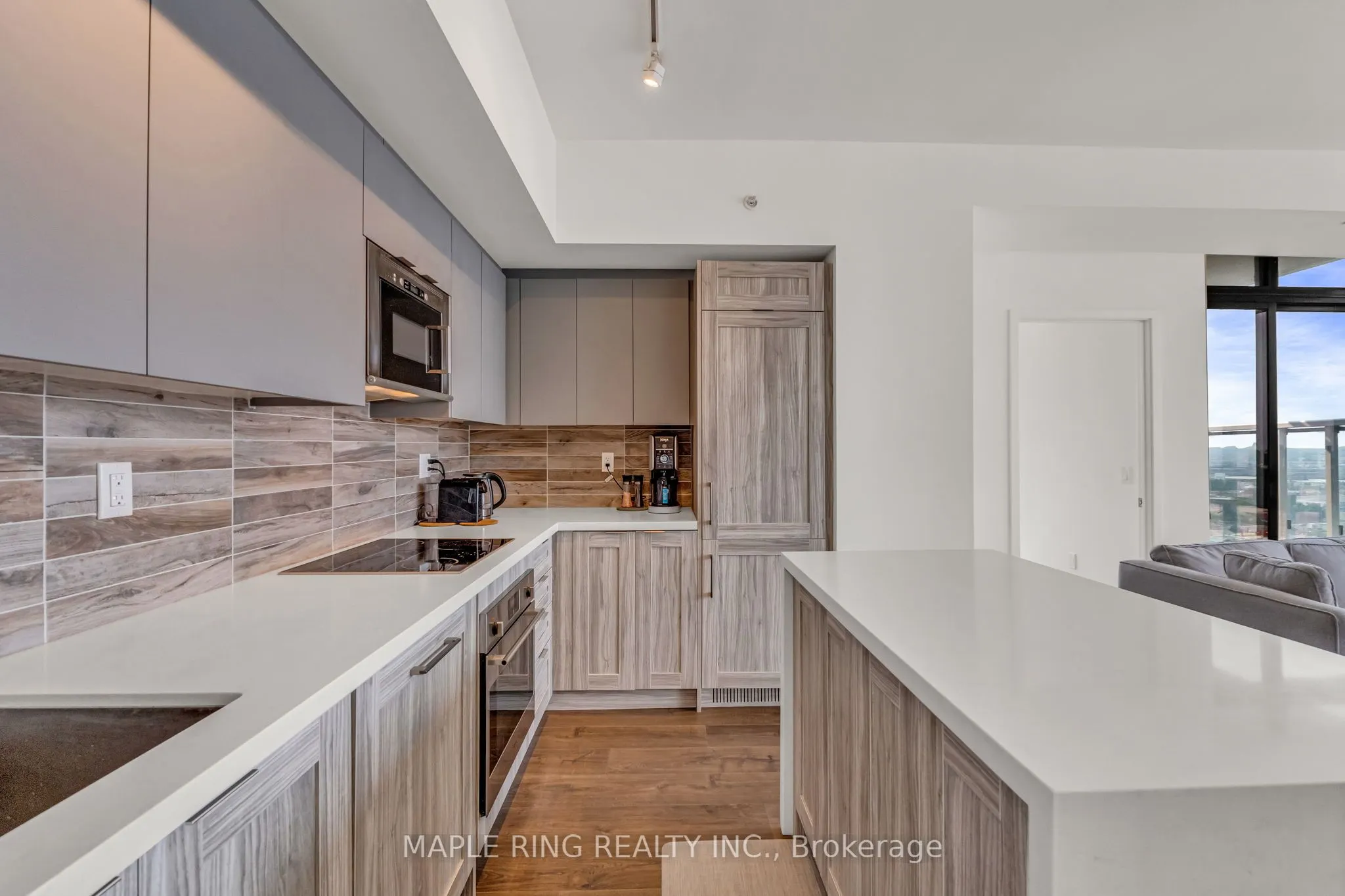 2916 Highway 7 Road, #1807