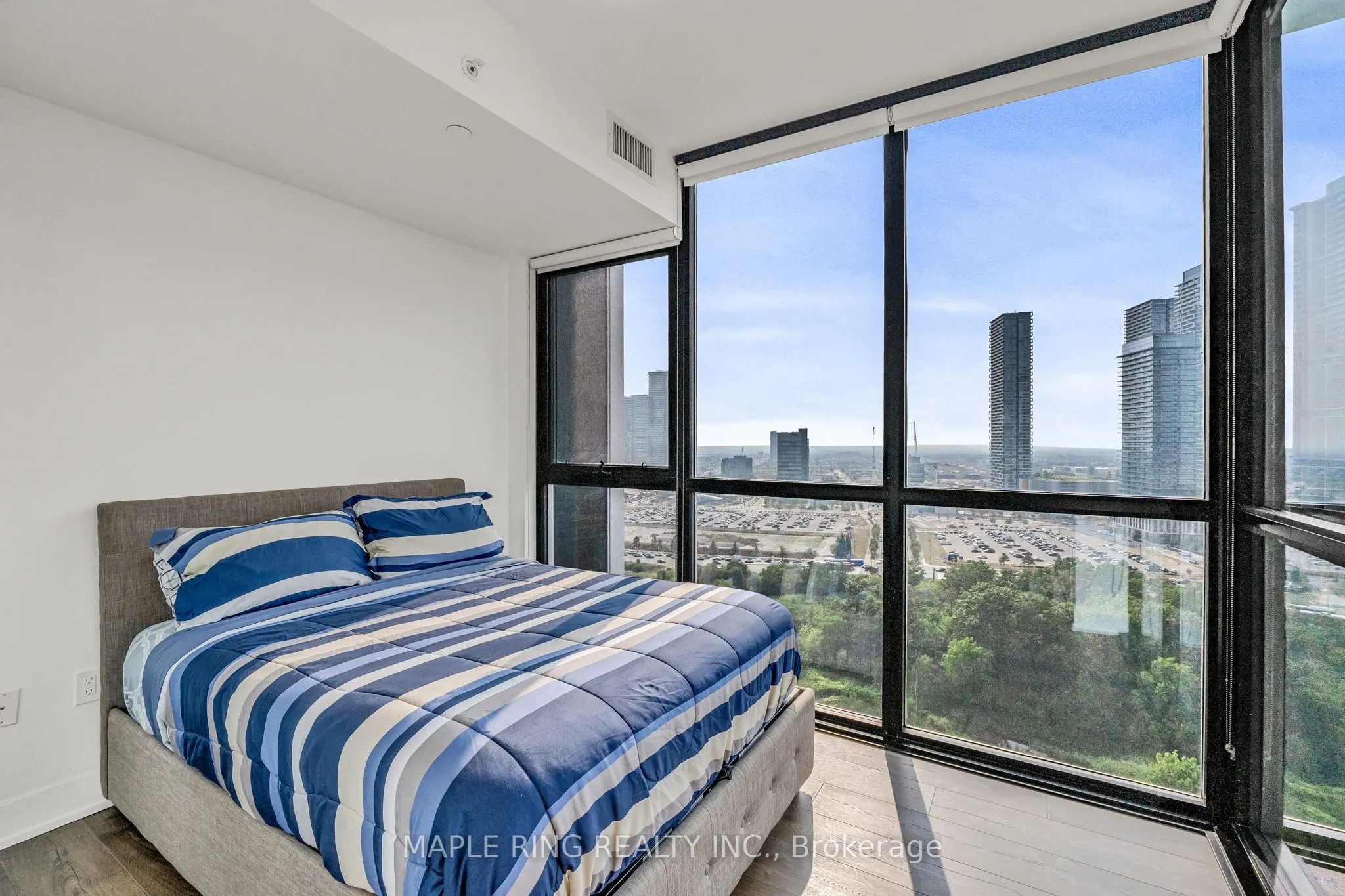 2916 Highway 7 Road, #1807