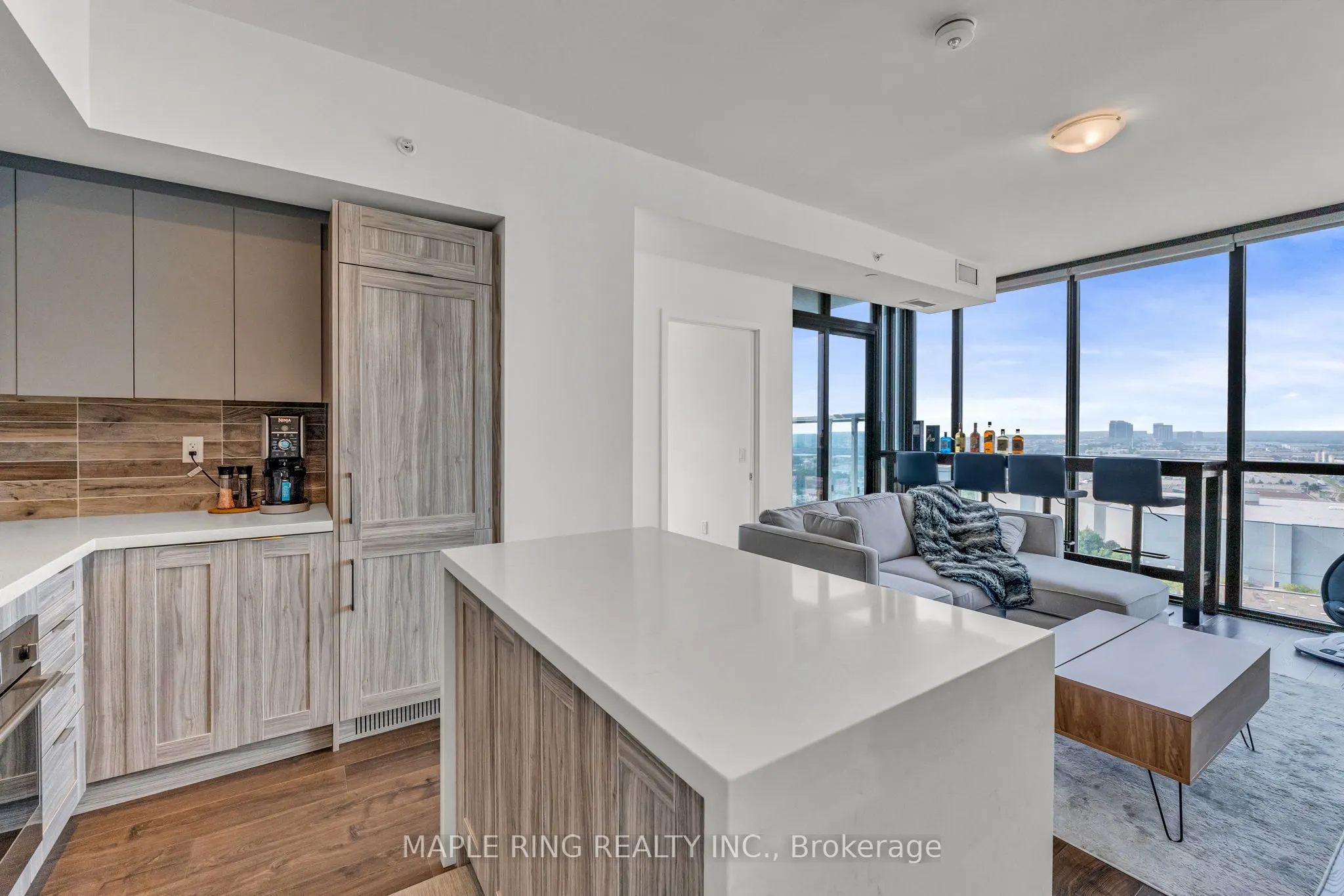 2916 Highway 7 Road, #1807
