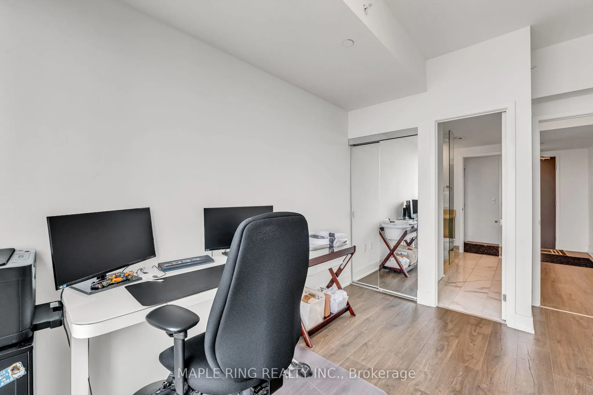 2916 Highway 7 Road, #1807