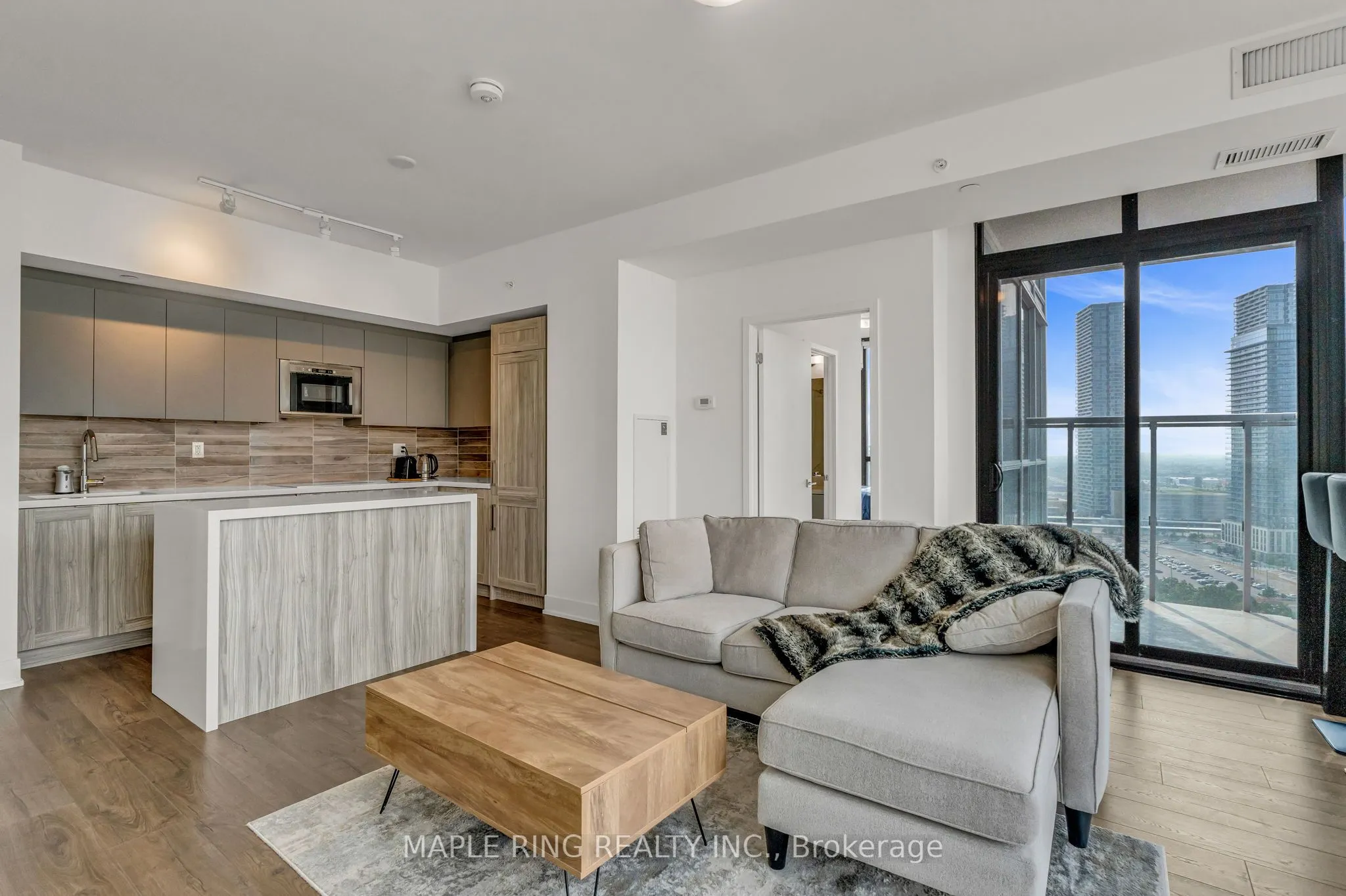 2916 Highway 7 Road, #1807