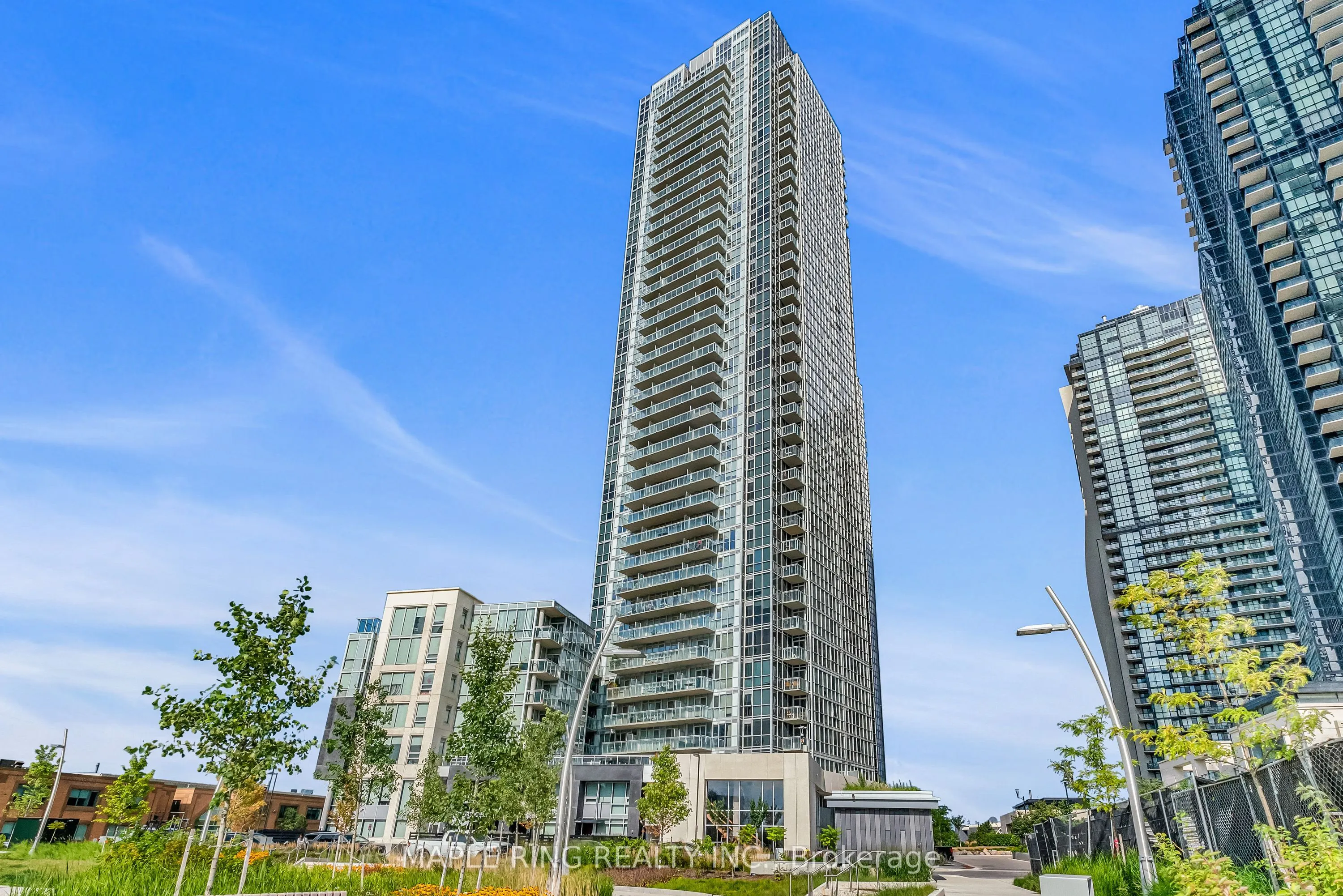 2916 Highway 7 Road, #1807