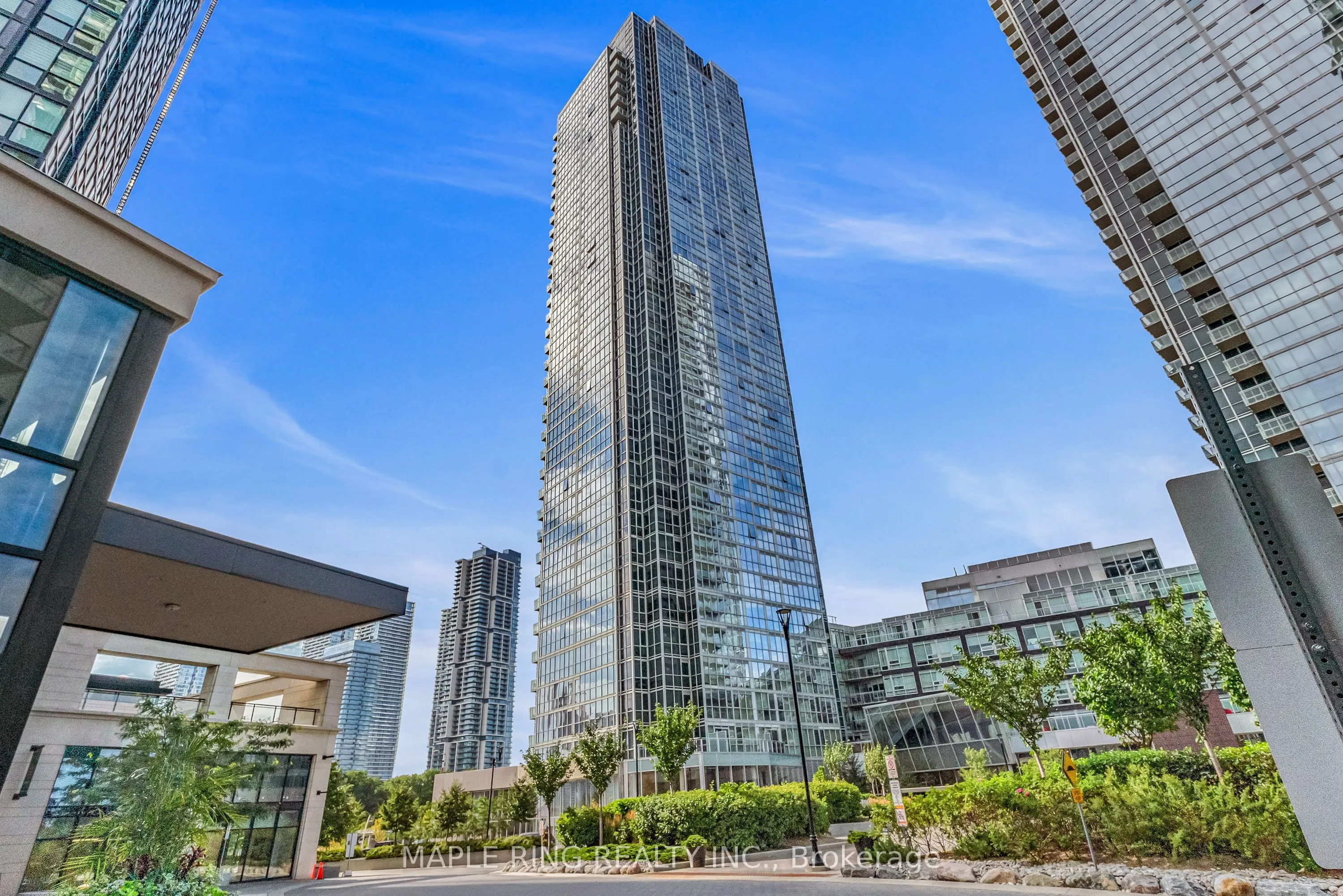 2916 Highway 7 Road, #1807