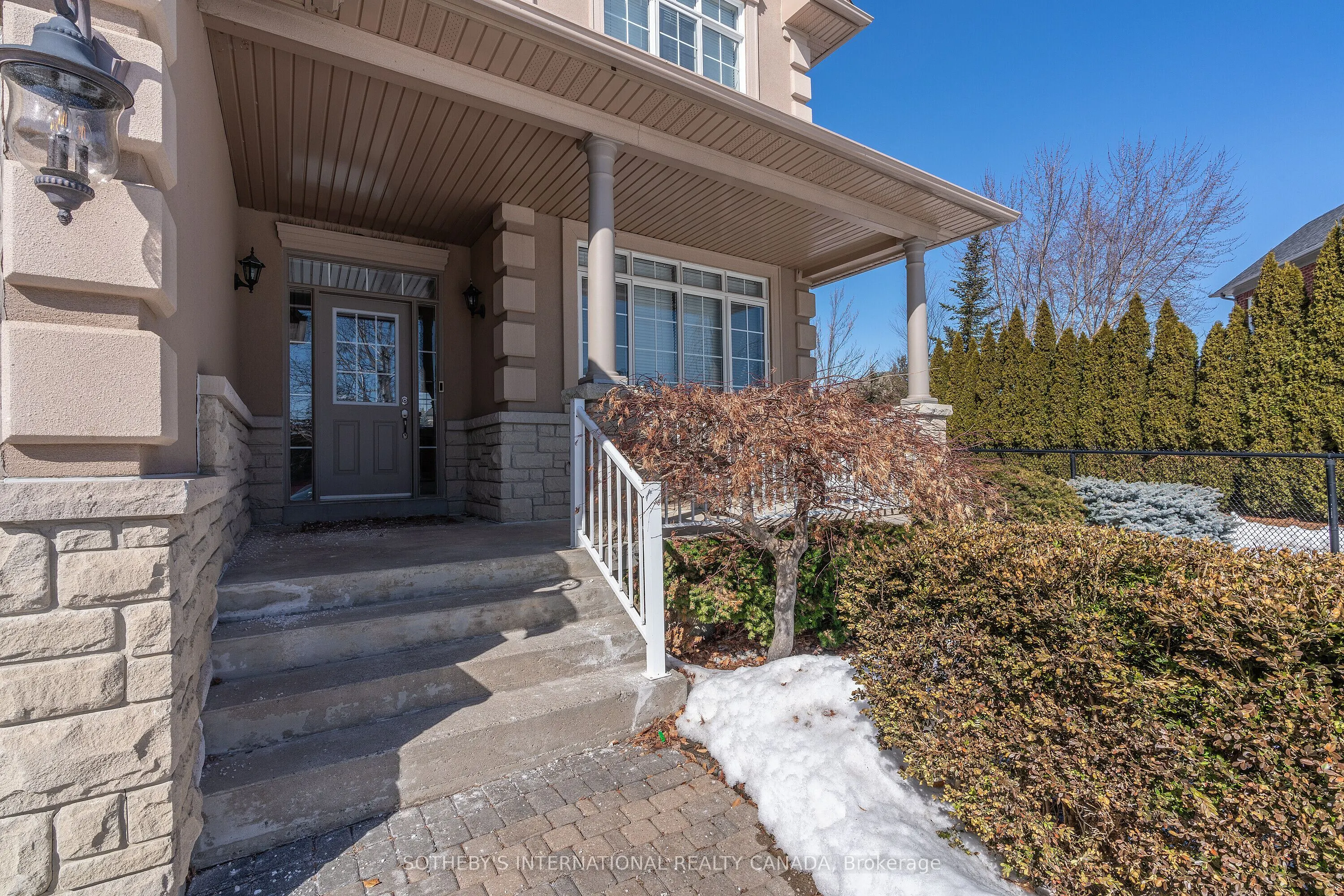 186 Weaver Court