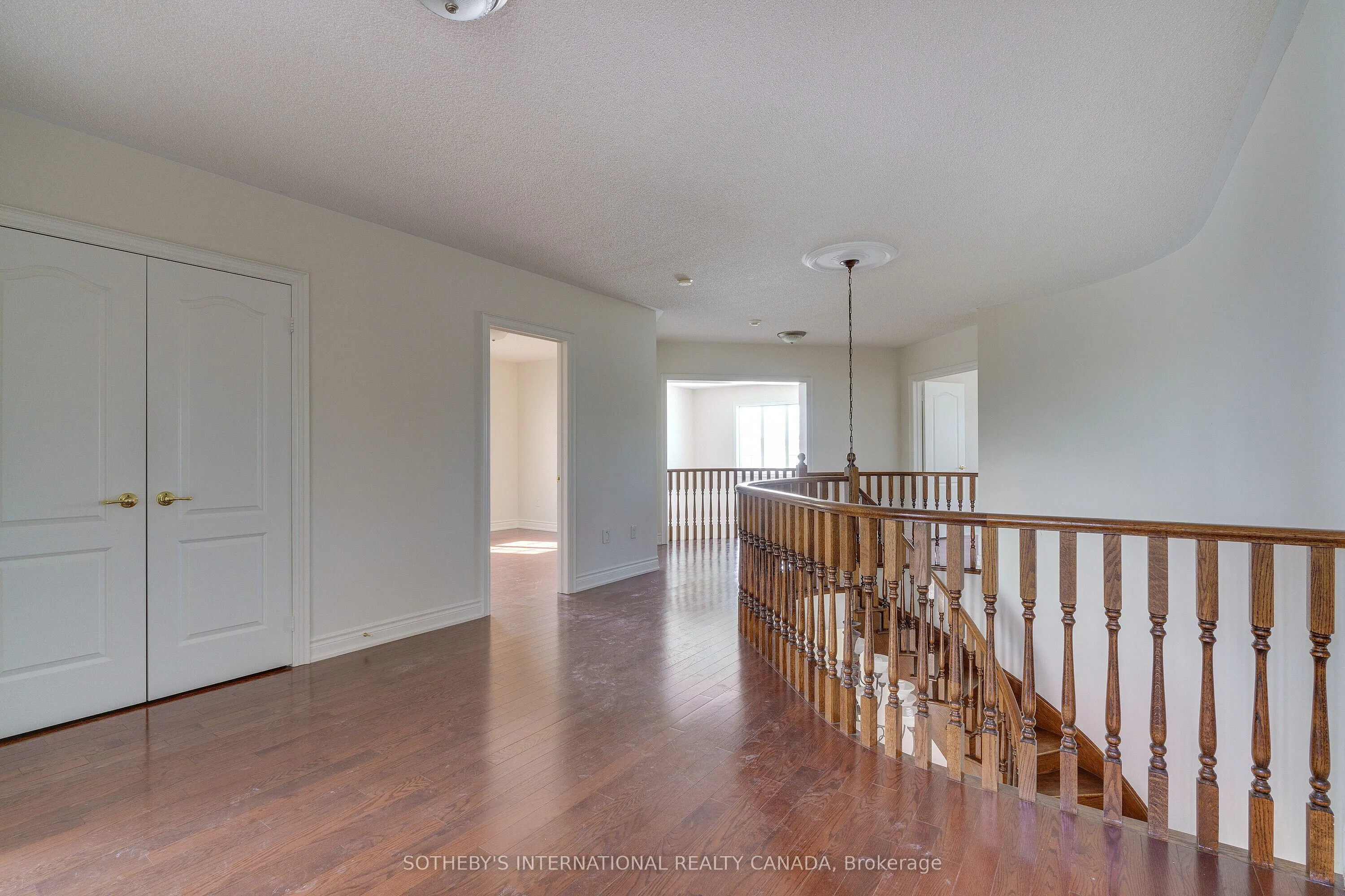 186 Weaver Court