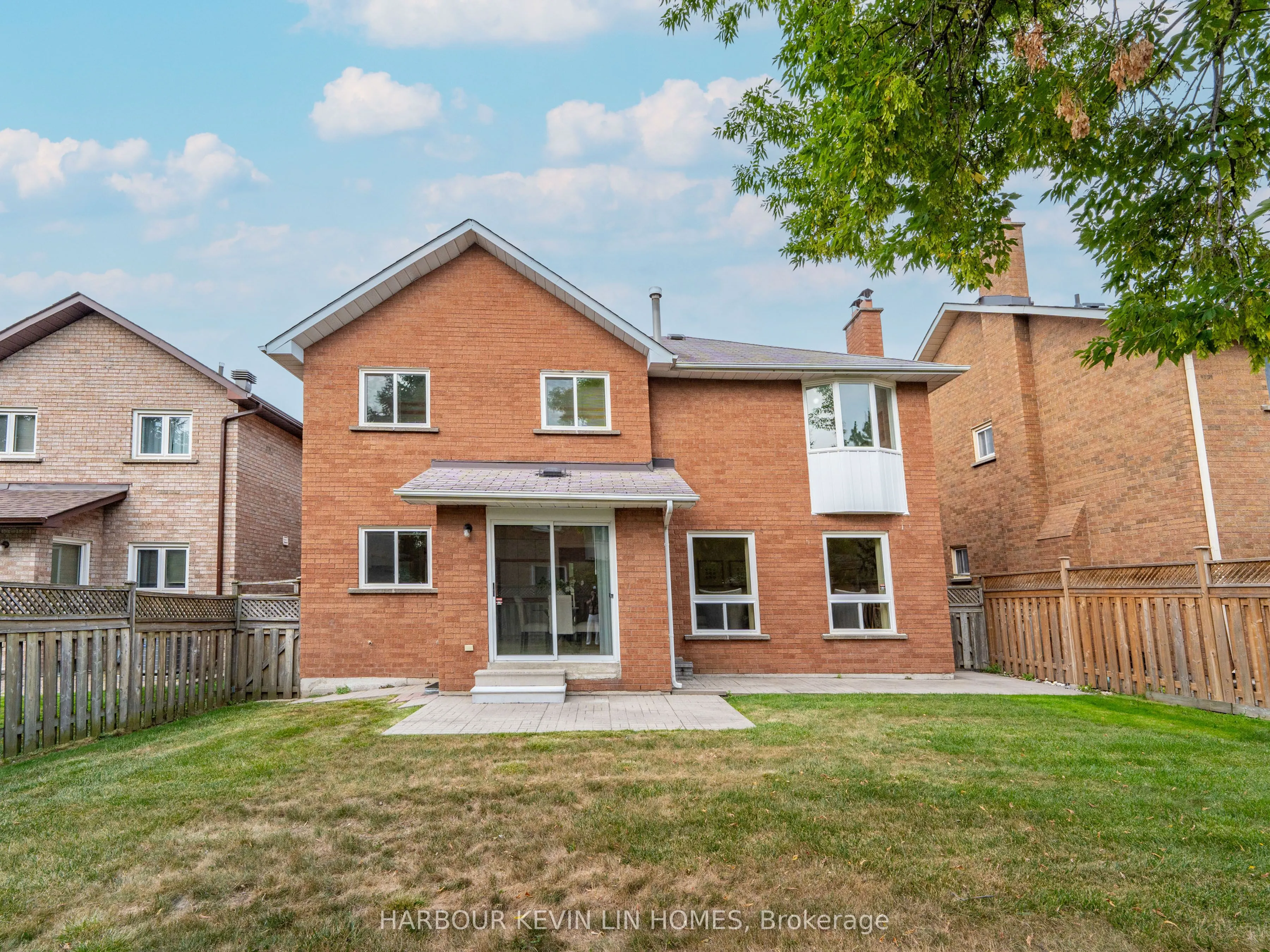 35 Lynngrove Crescent