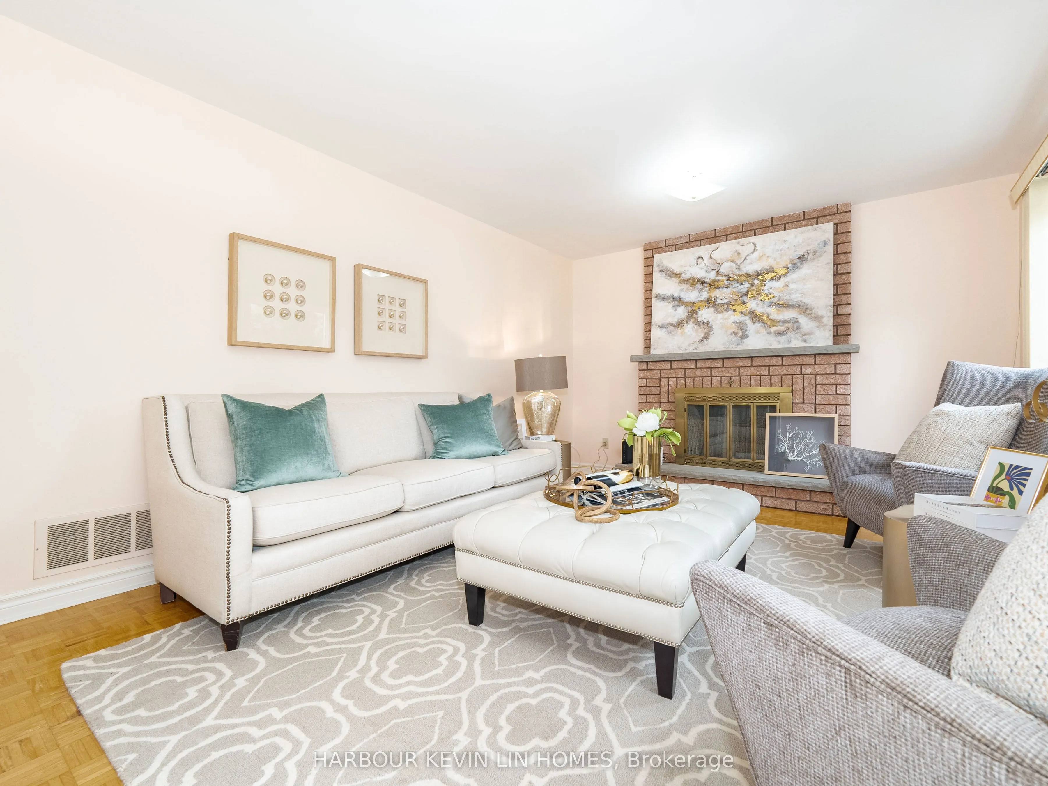 35 Lynngrove Crescent