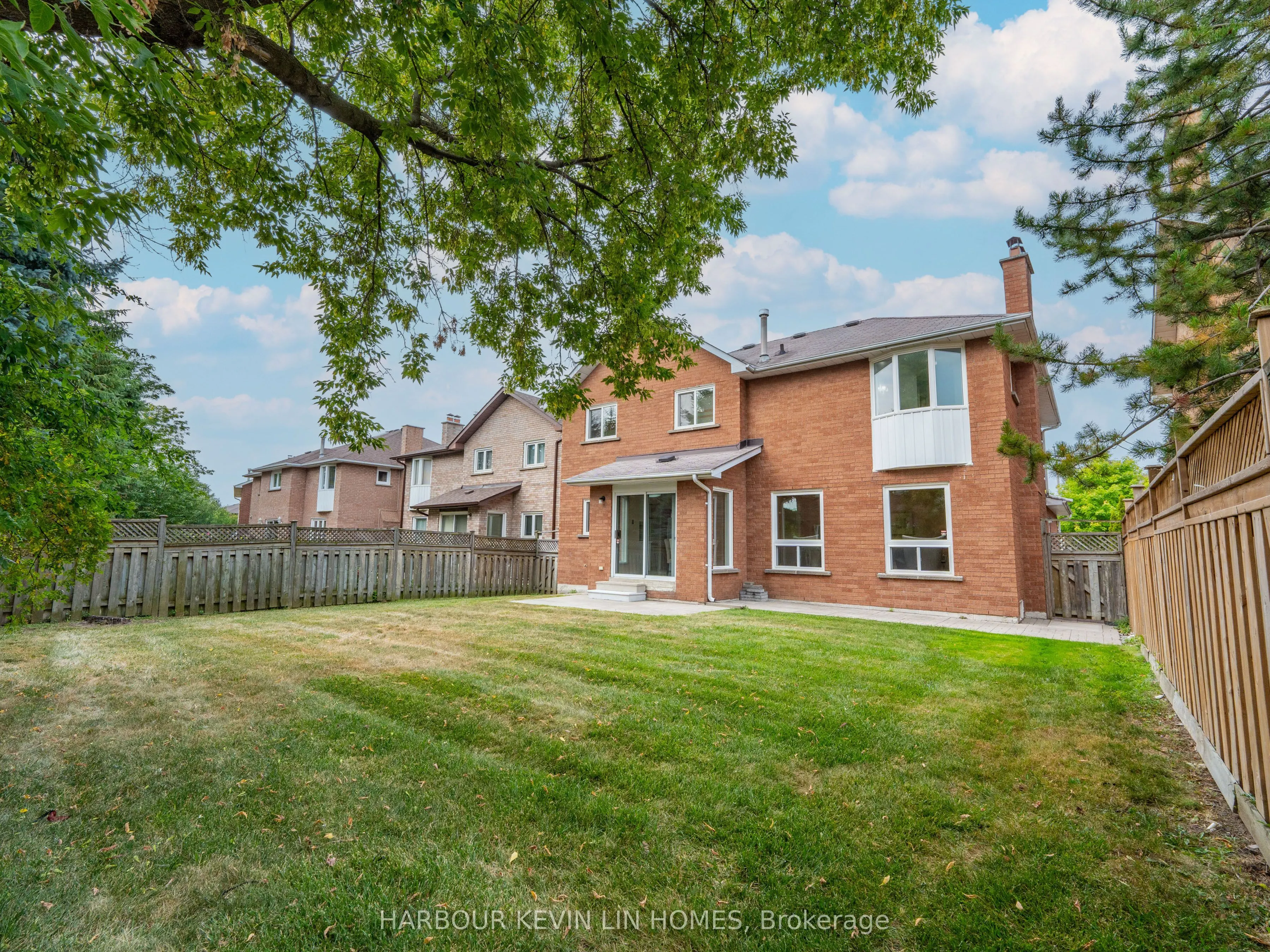 35 Lynngrove Crescent