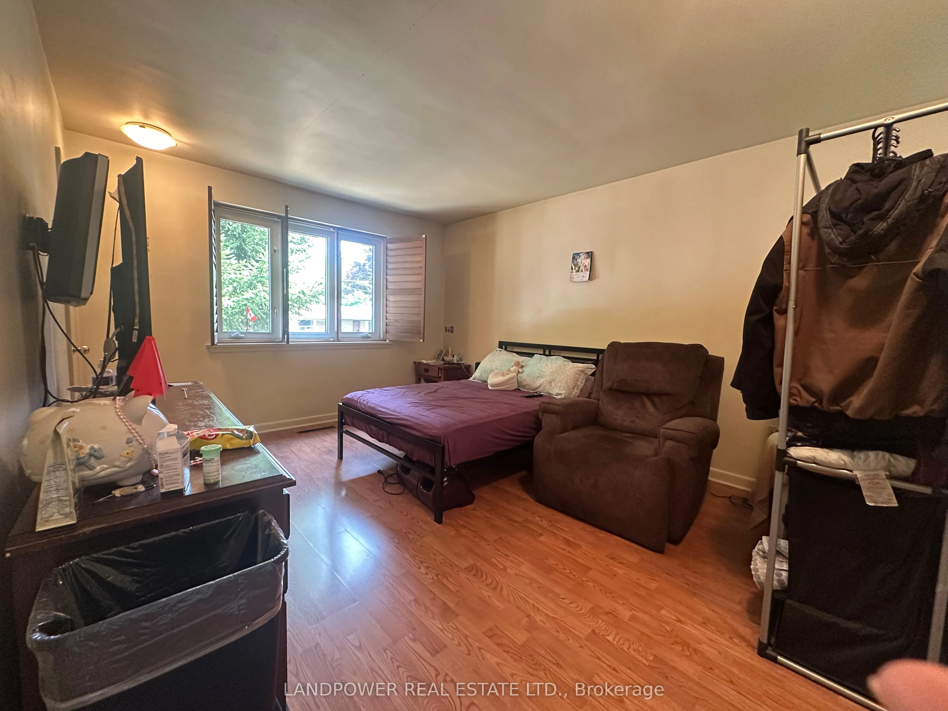 44 Starlight Crescent