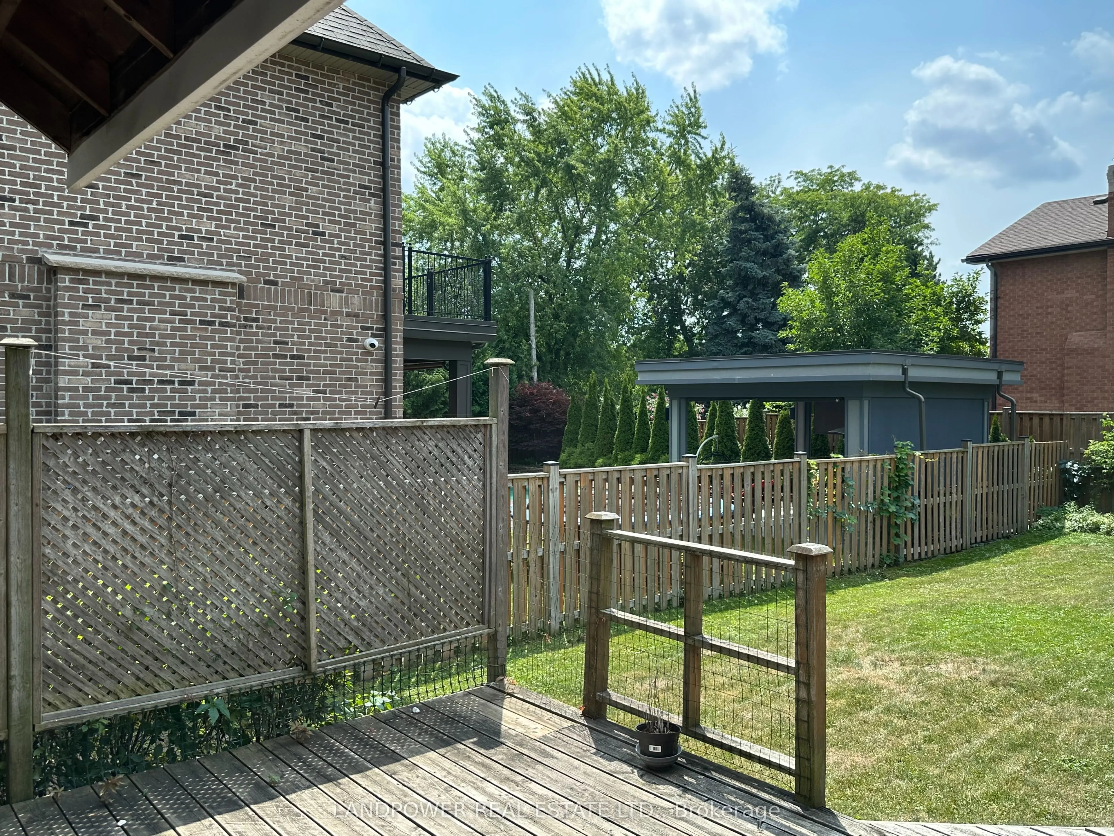 44 Starlight Crescent