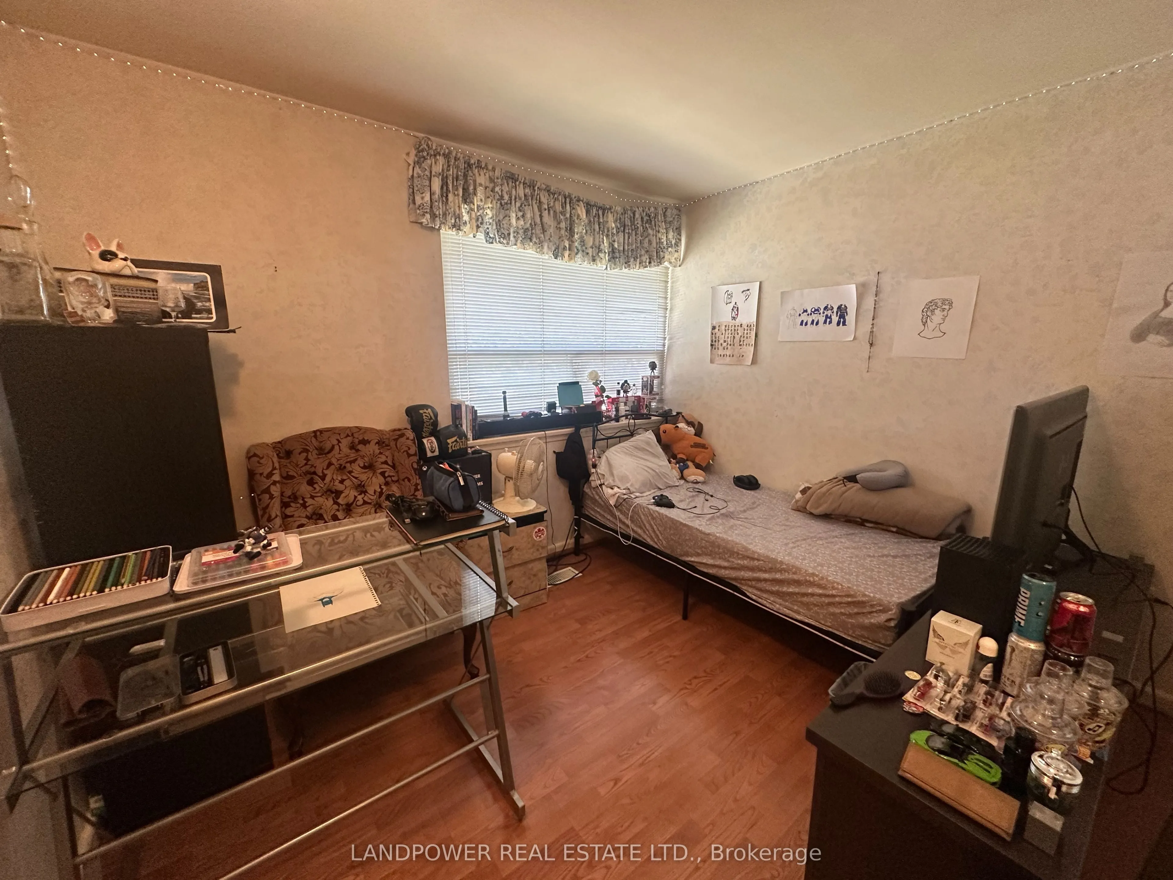 44 Starlight Crescent