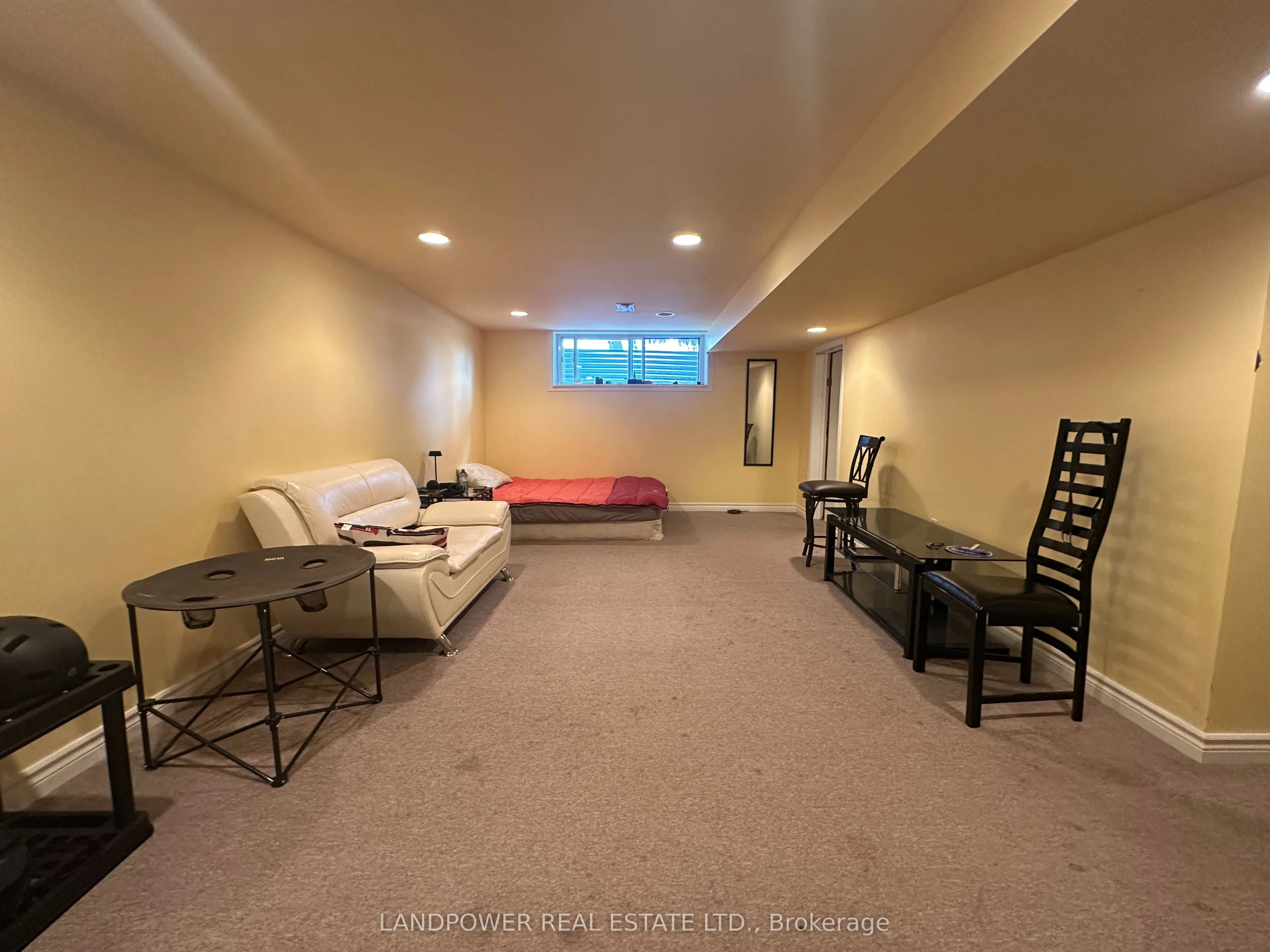 44 Starlight Crescent