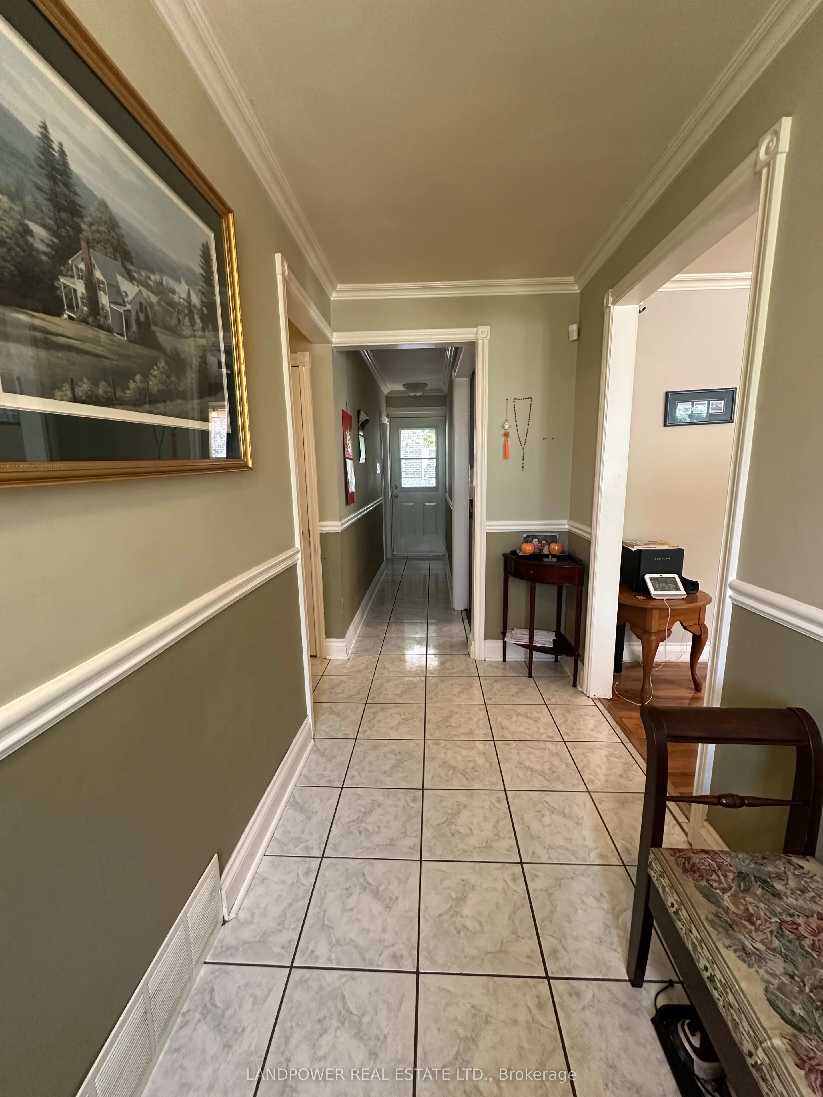 44 Starlight Crescent