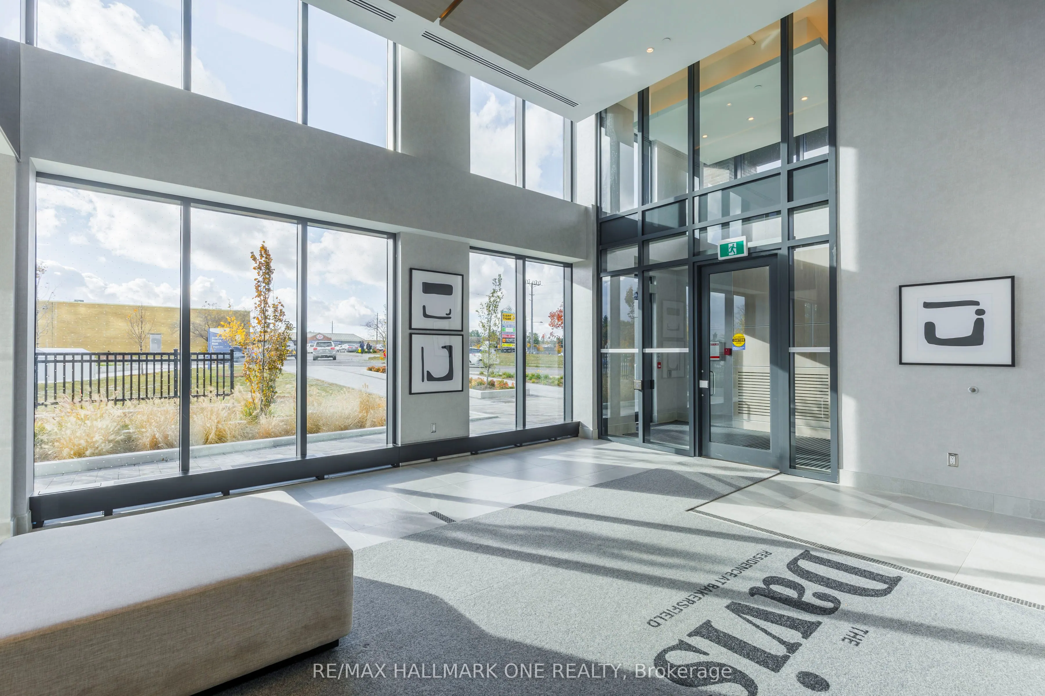 185 Deerfield Road, #904