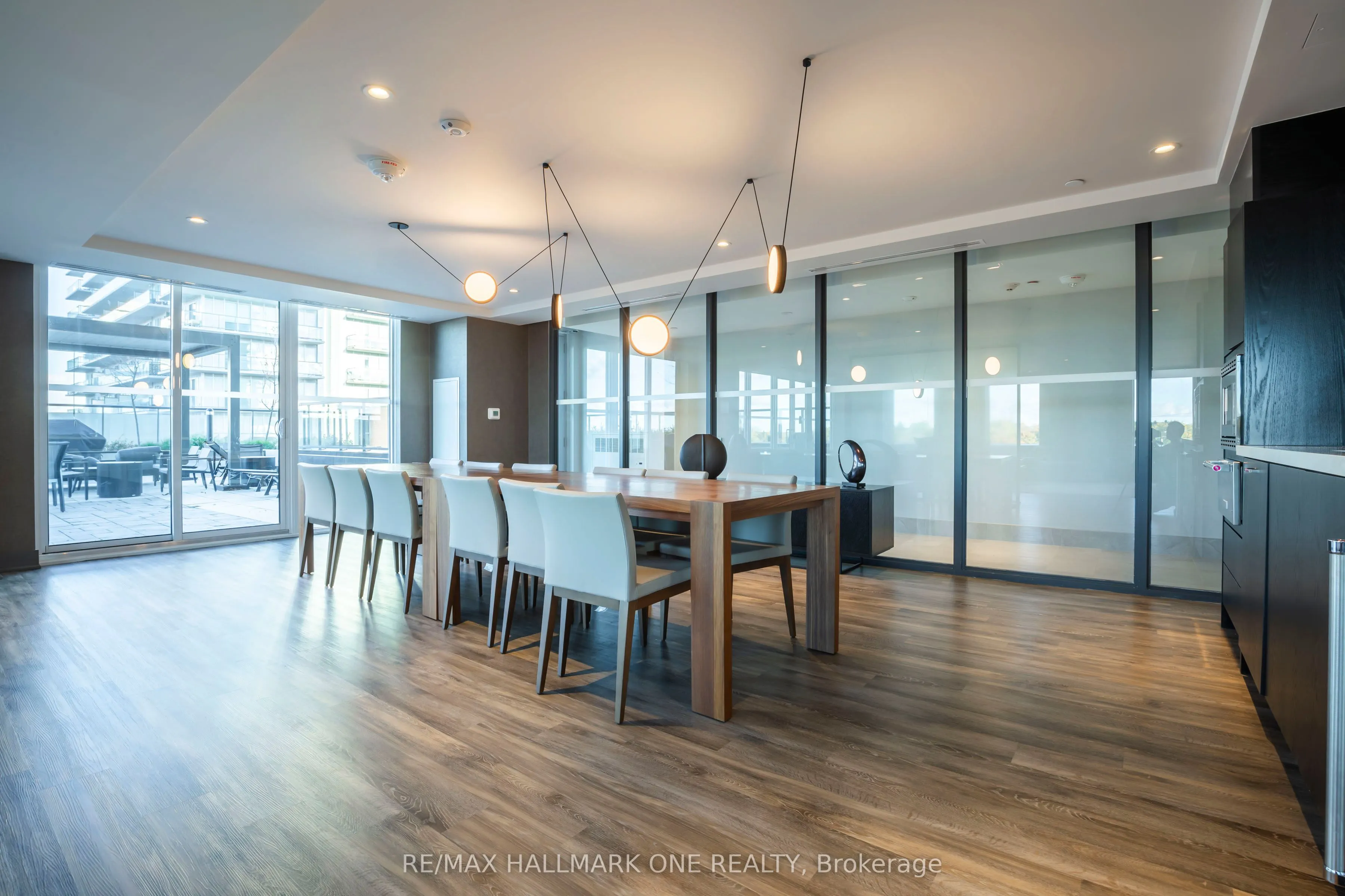 185 Deerfield Road, #904