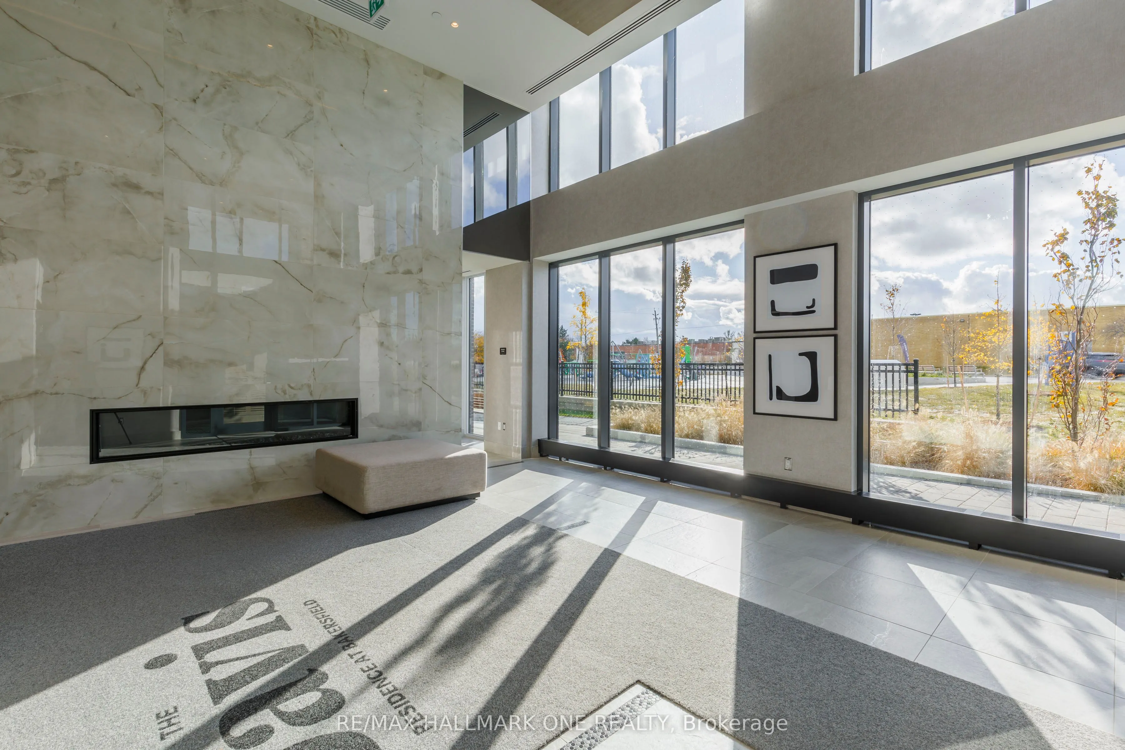 185 Deerfield Road, #904