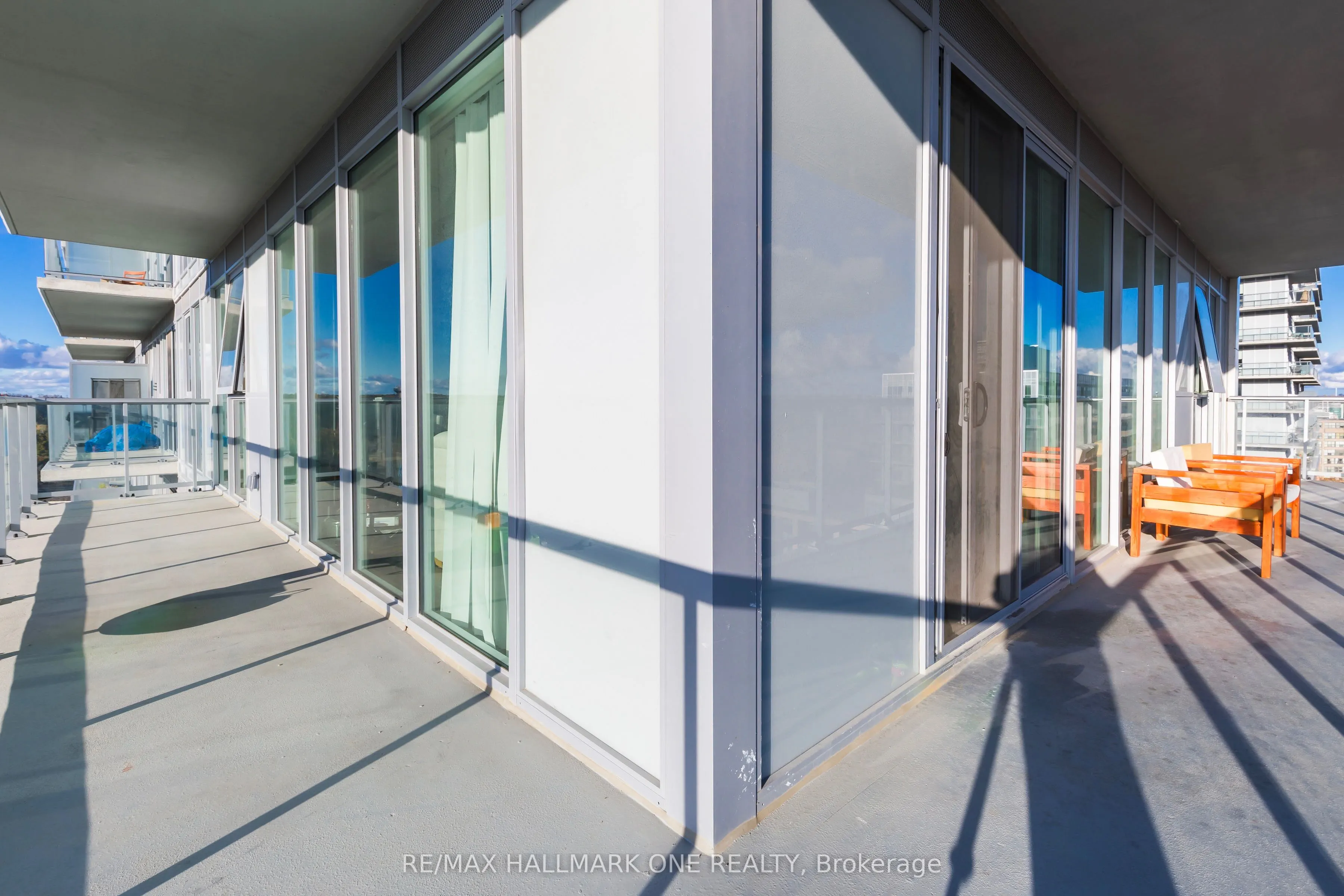185 Deerfield Road, #904