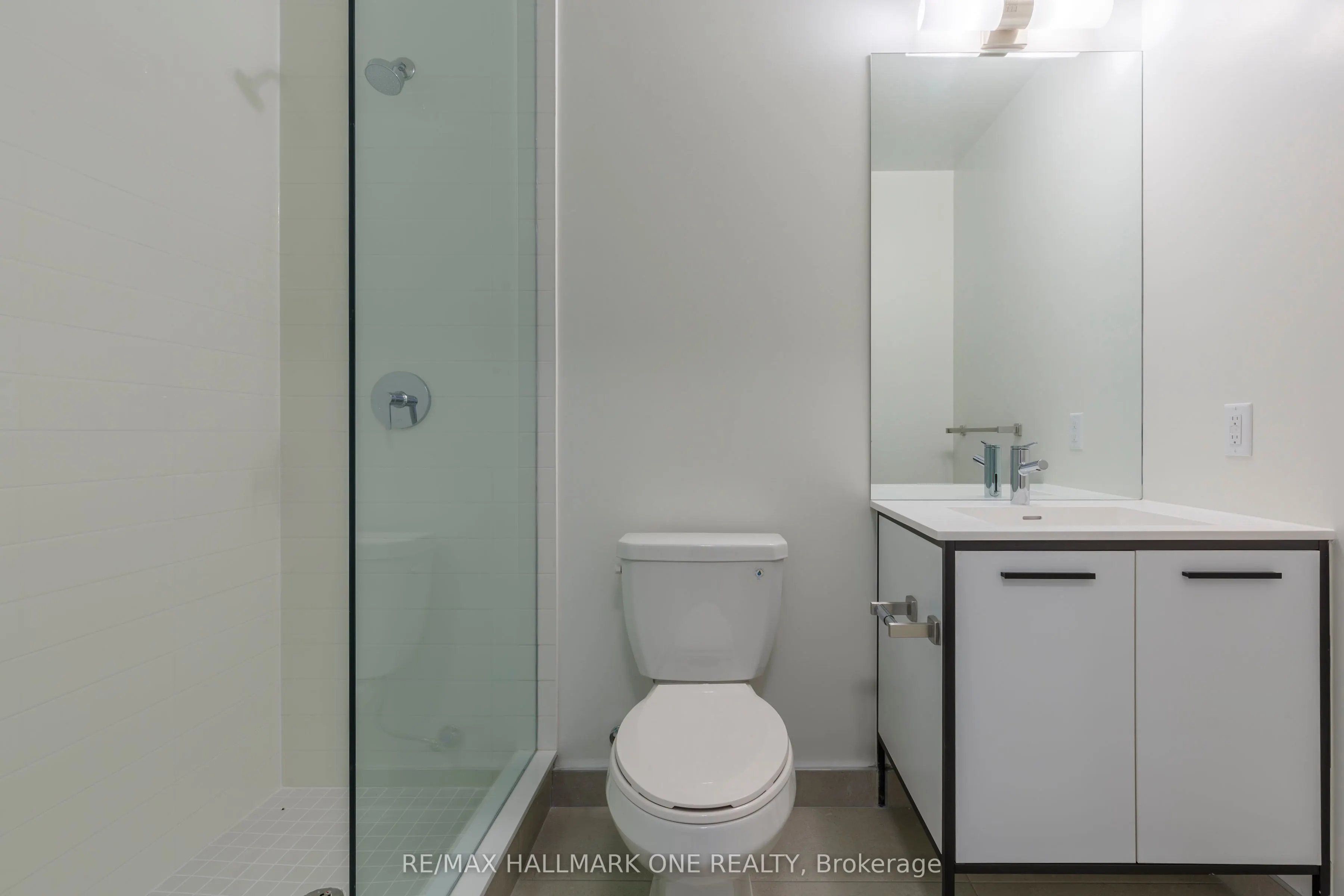 185 Deerfield Road, #904