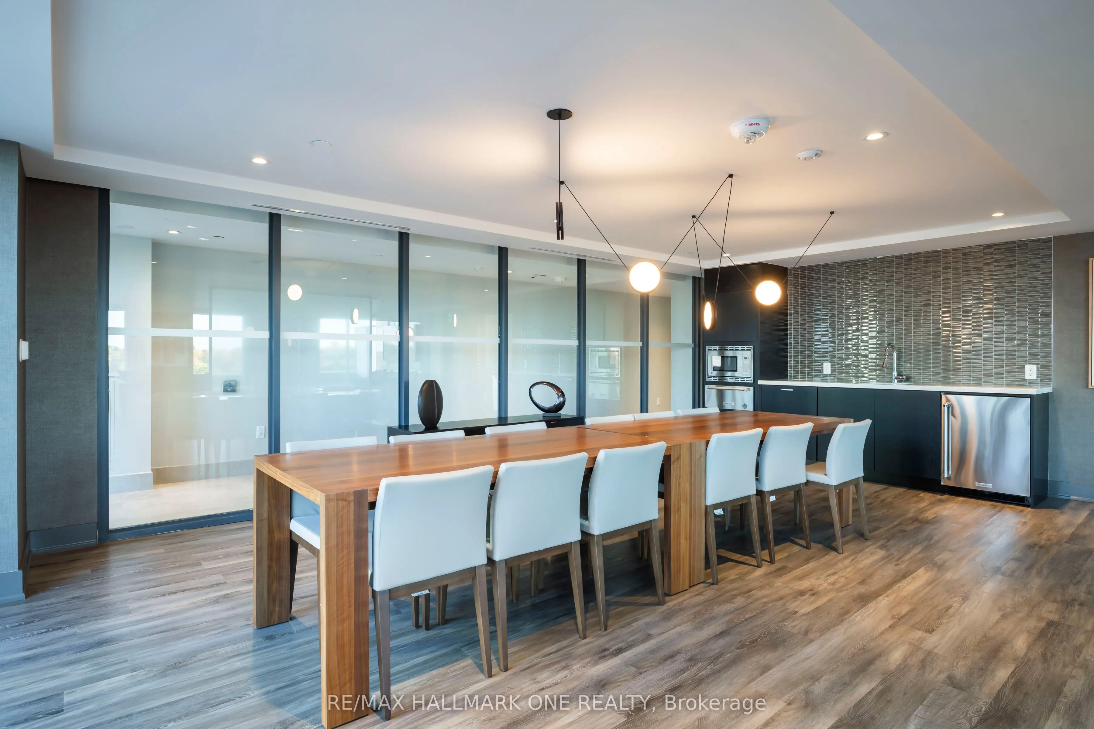 185 Deerfield Road, #904