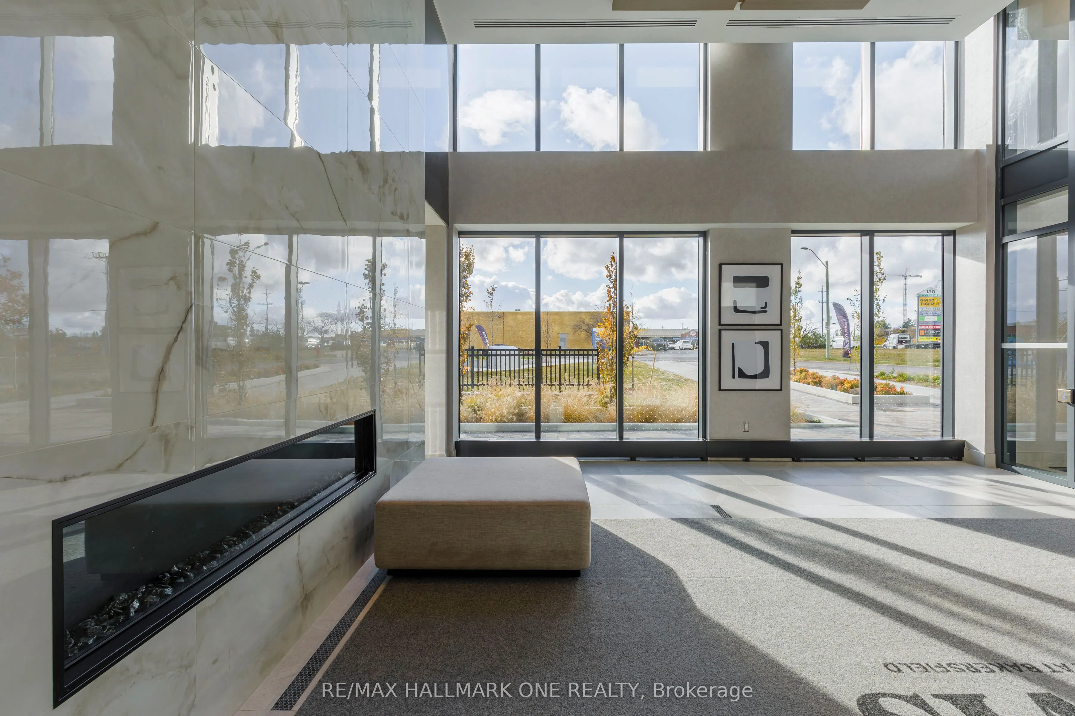185 Deerfield Road, #904