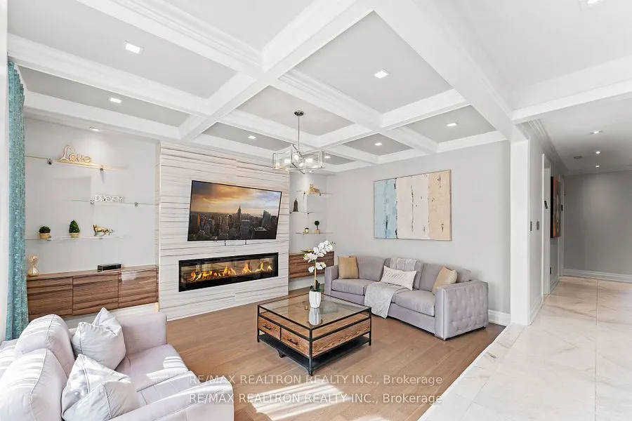 90 Savoy Crescent