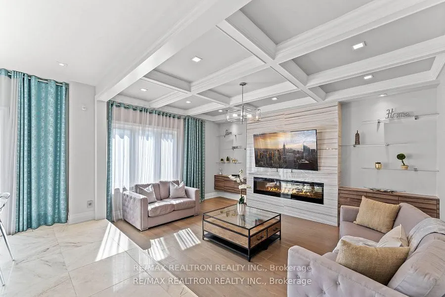 90 Savoy Crescent
