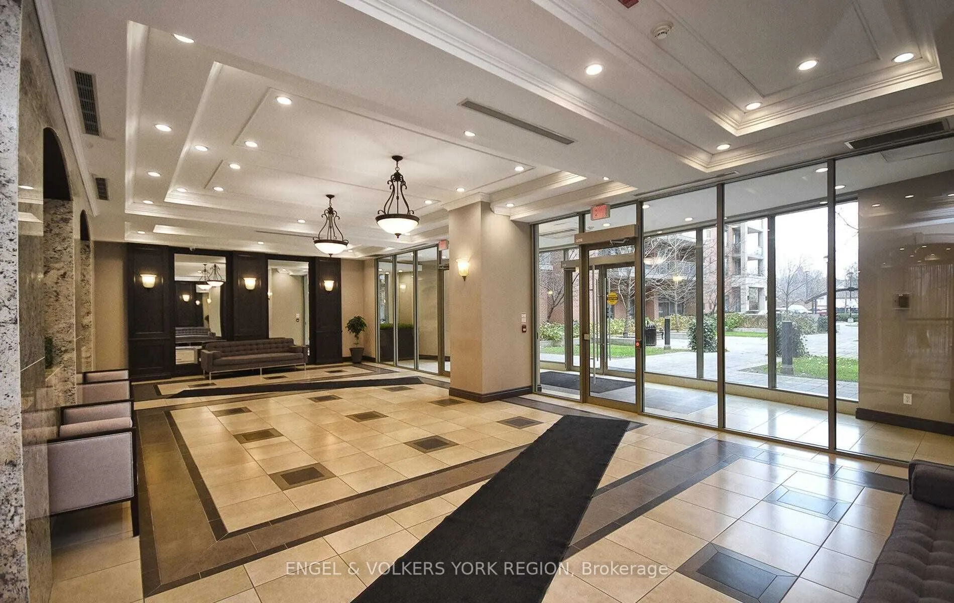 281 Woodbridge Avenue, #106