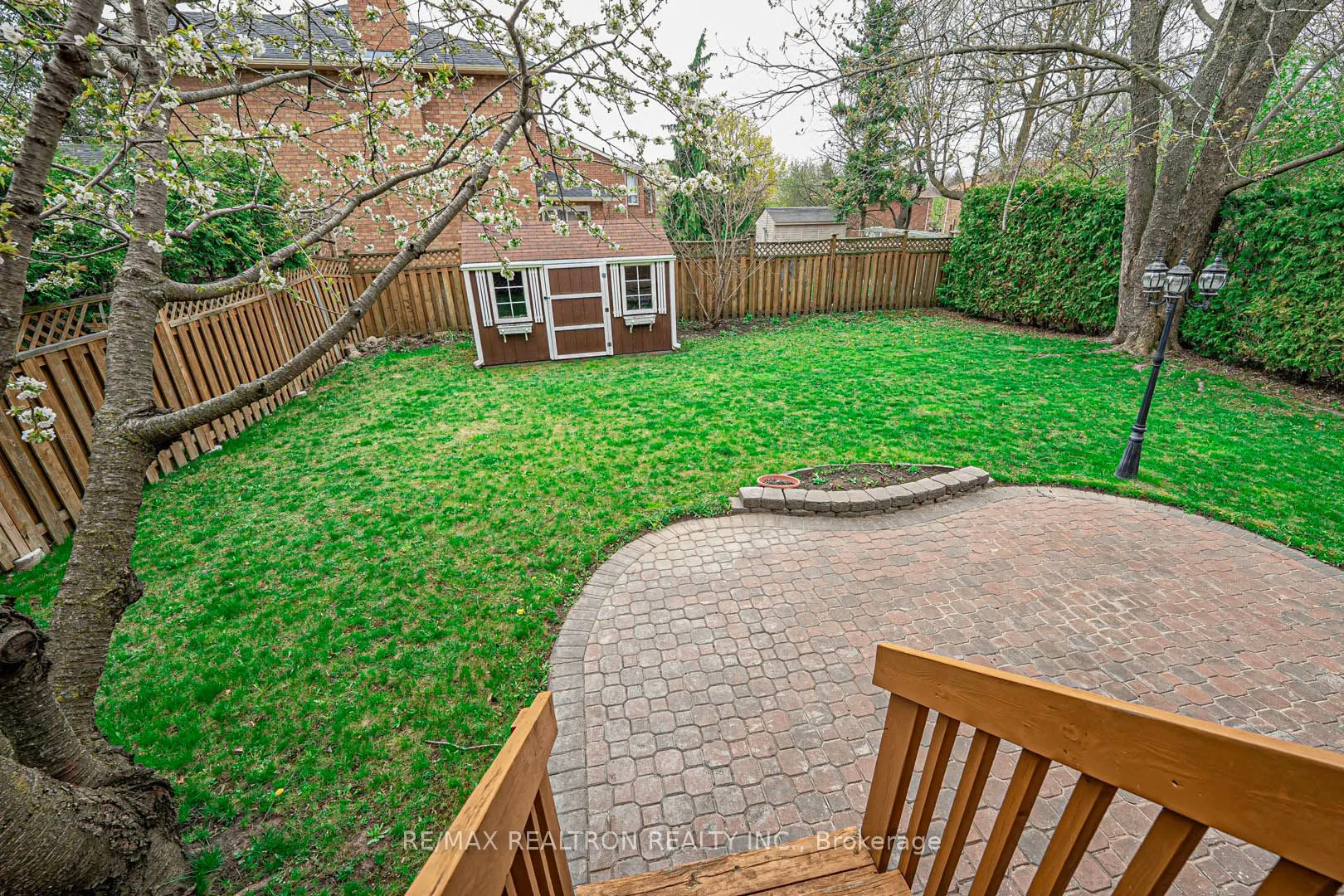 53 Leighland Drive