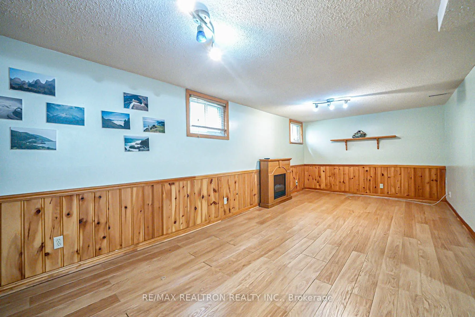 53 Leighland Drive