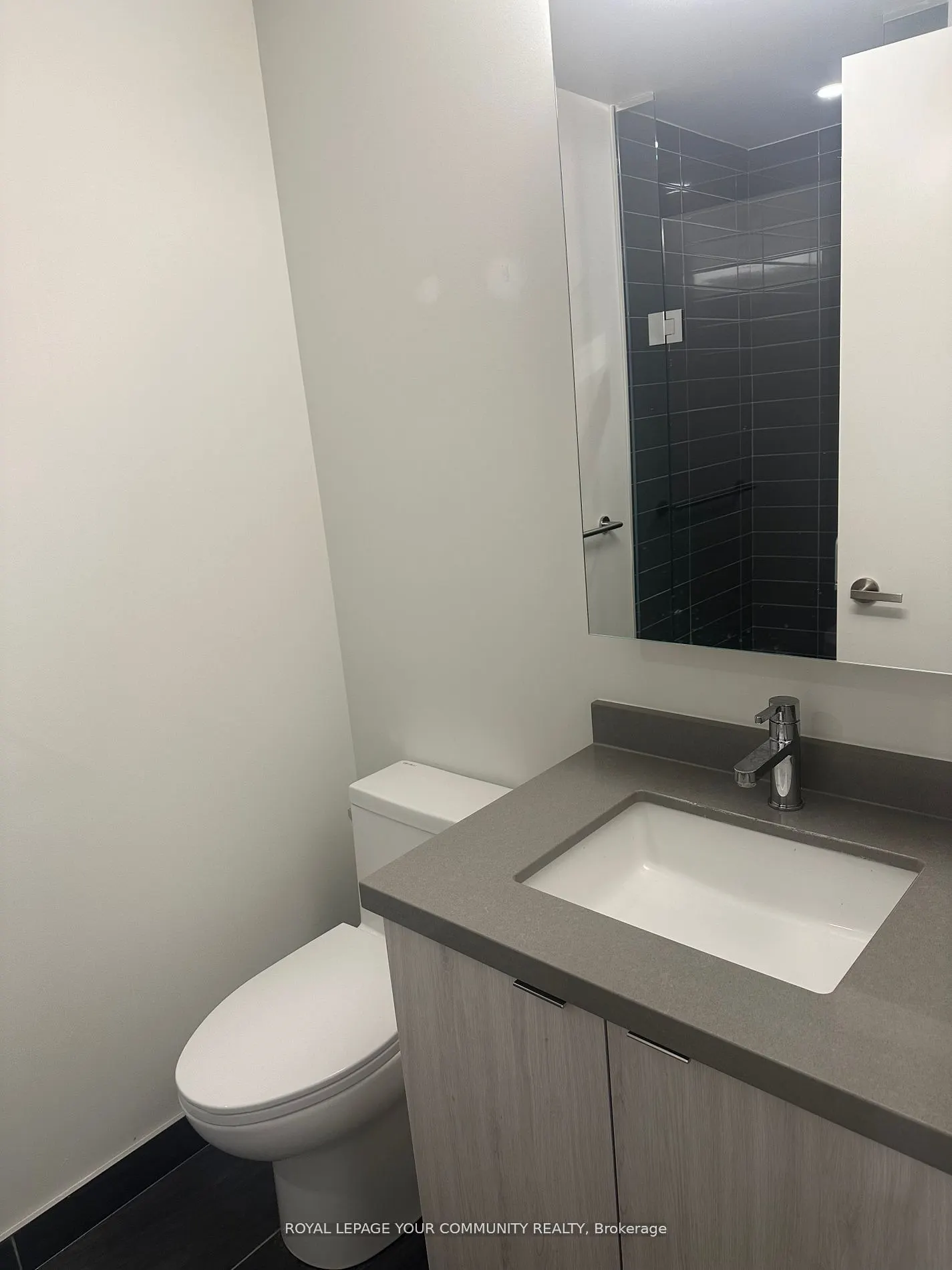 8868 Yonge Street, #225