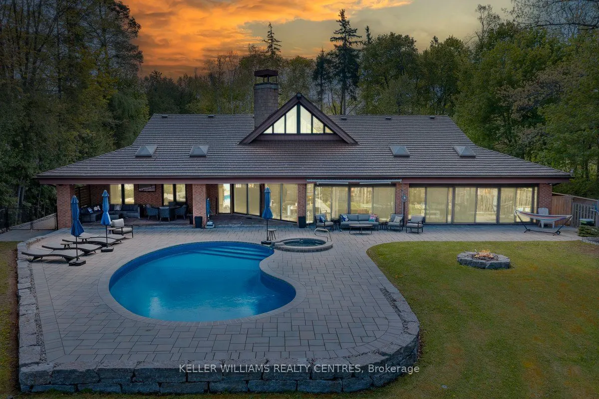 700 Lake Drive N