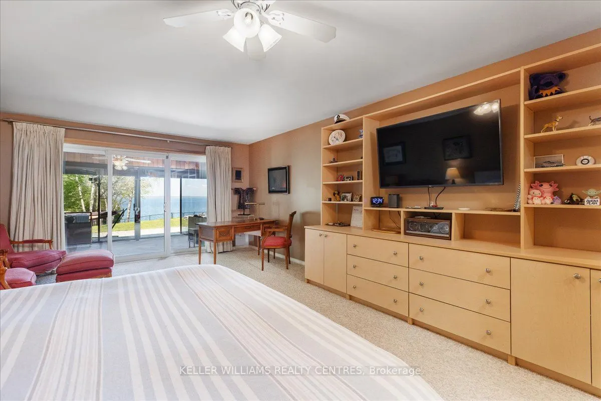 700 Lake Drive N