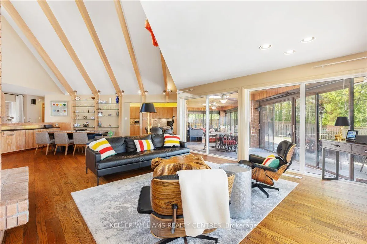 700 Lake Drive N