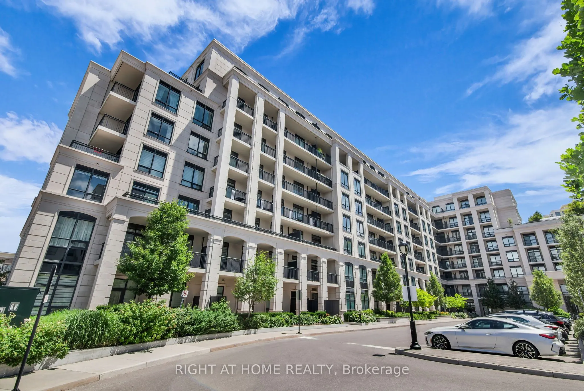 278 Buchanan Drive, #807E