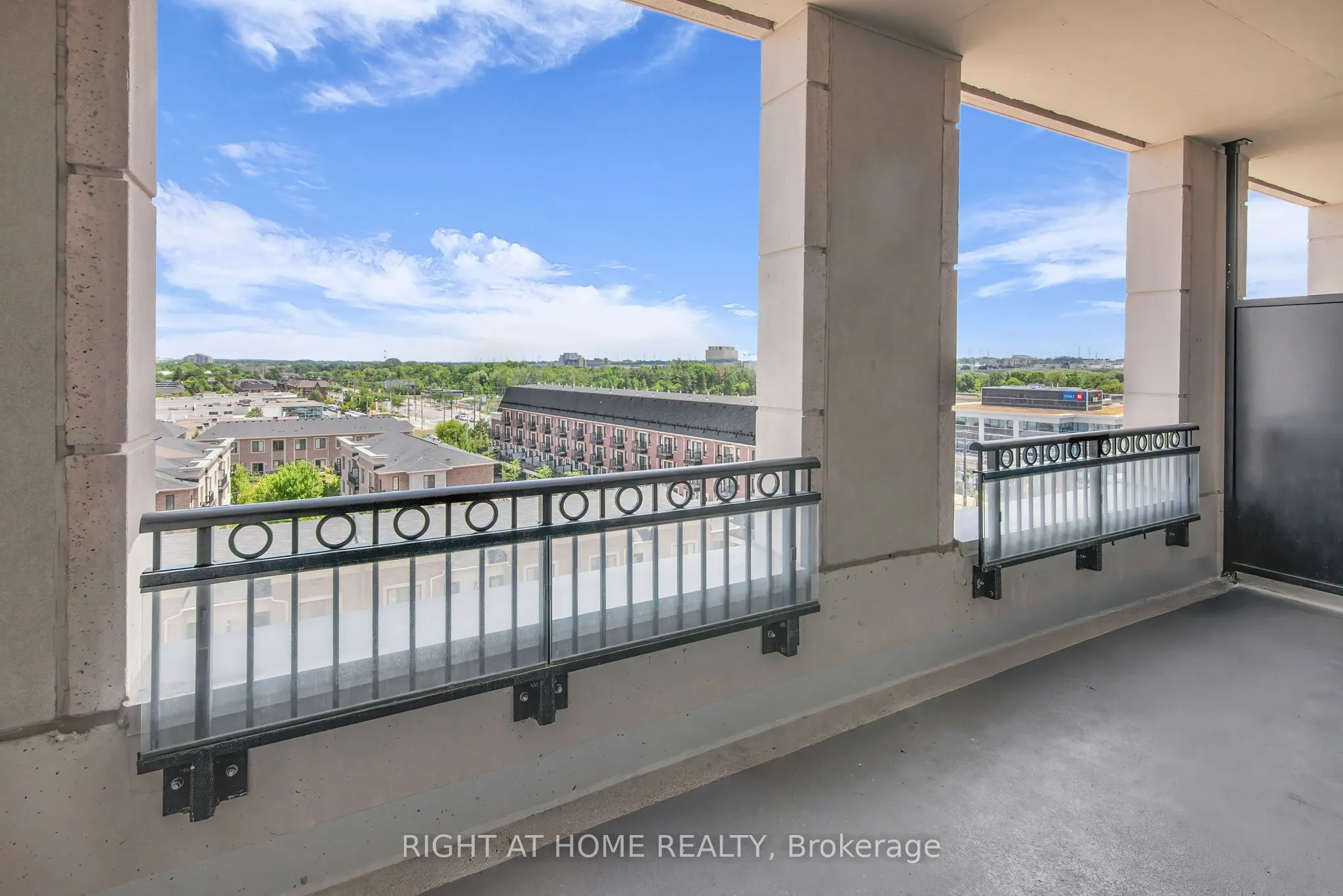278 Buchanan Drive, #807E