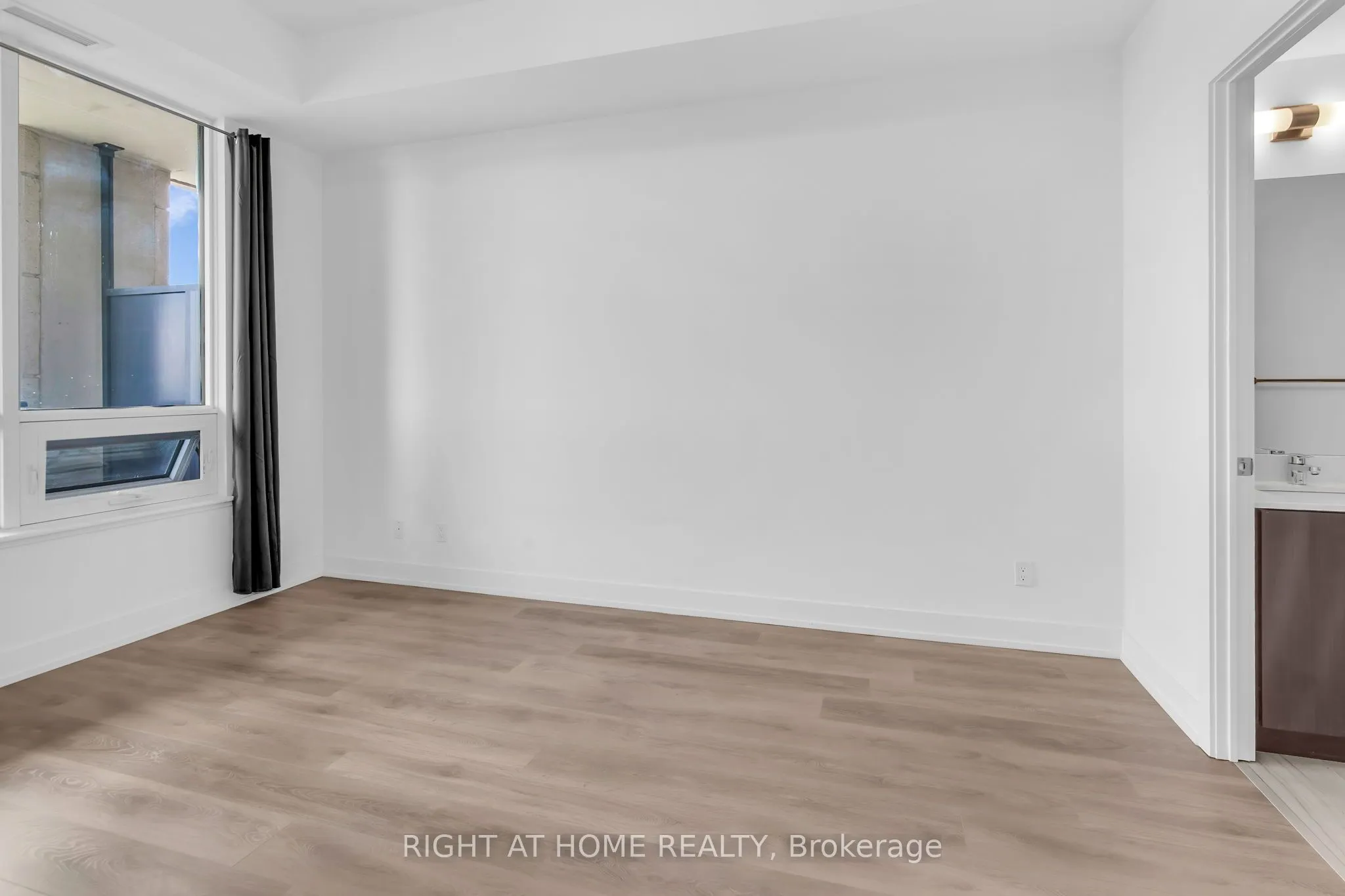 278 Buchanan Drive, #807E