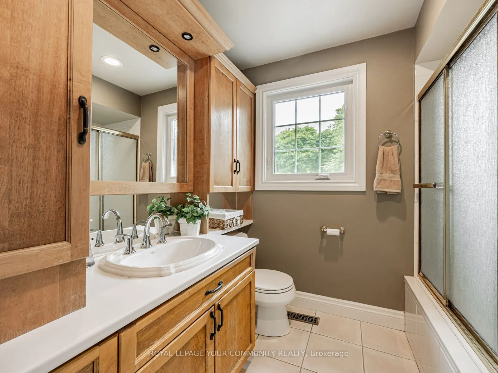 10 Banquo Road