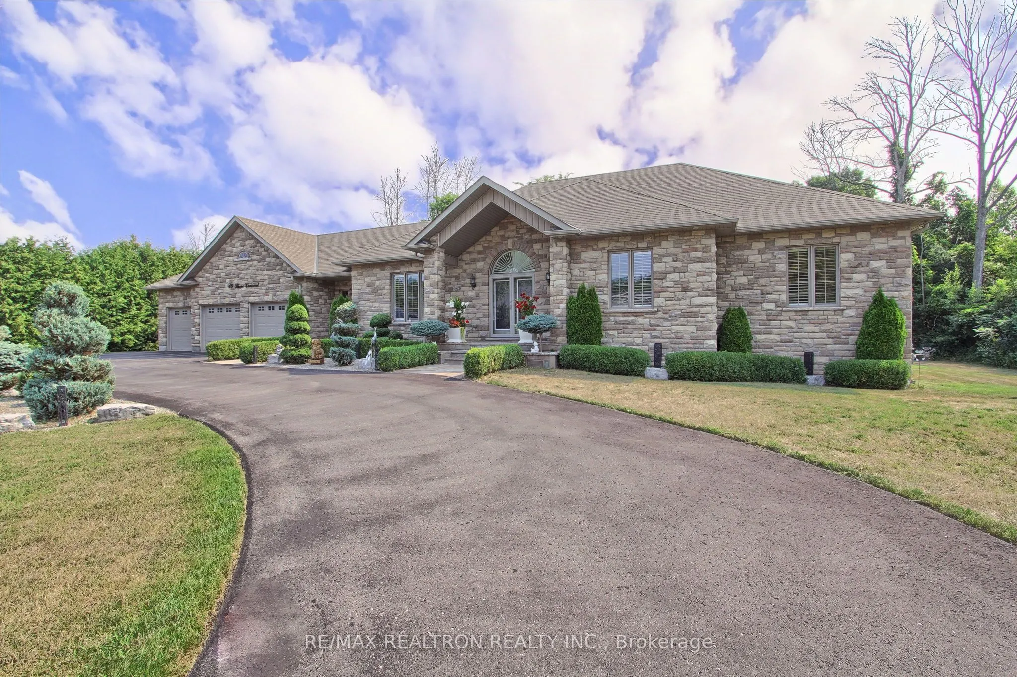 19 Shore Crescent