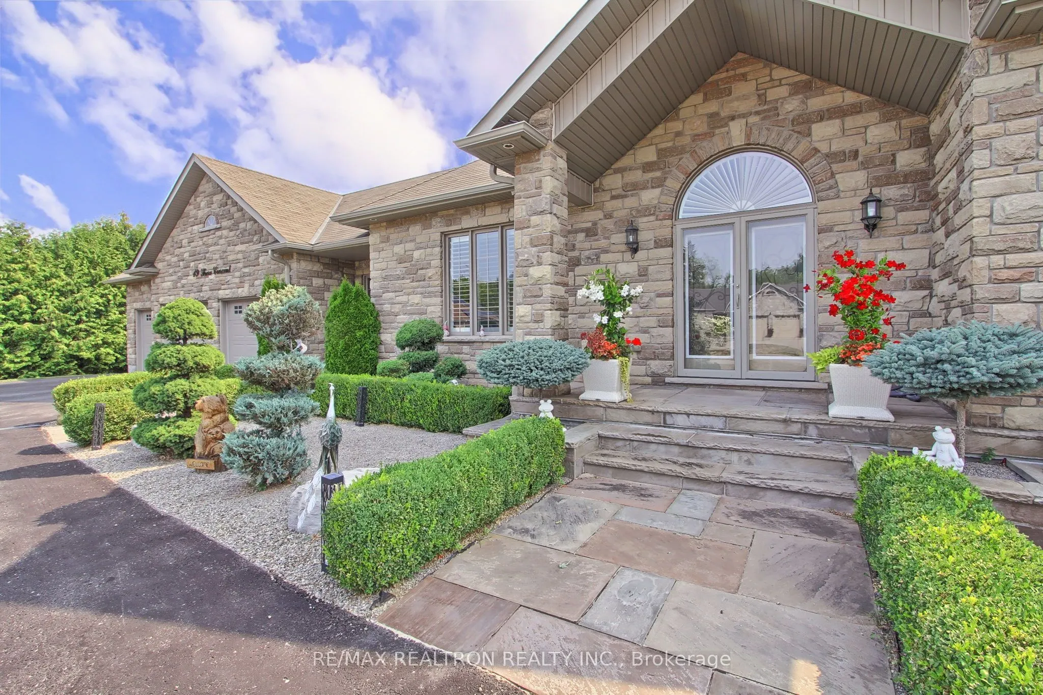19 Shore Crescent