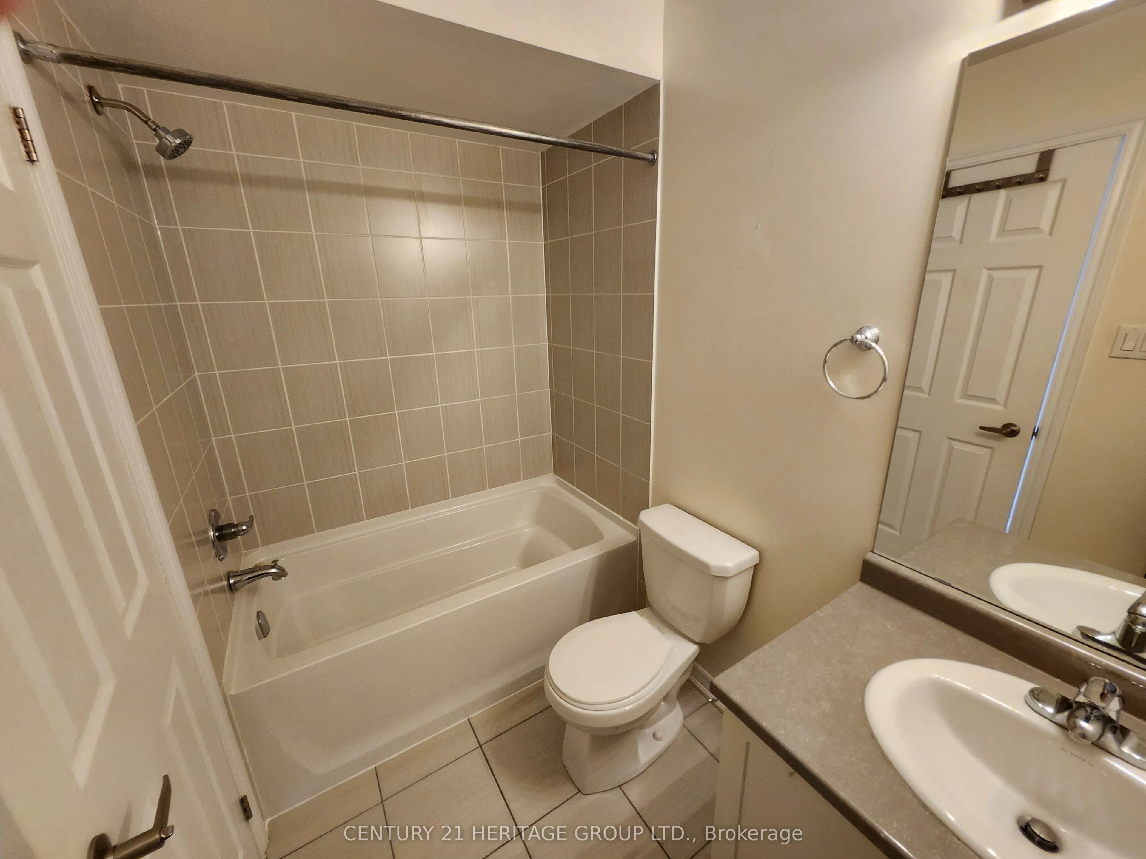 5 Daniele Crescent