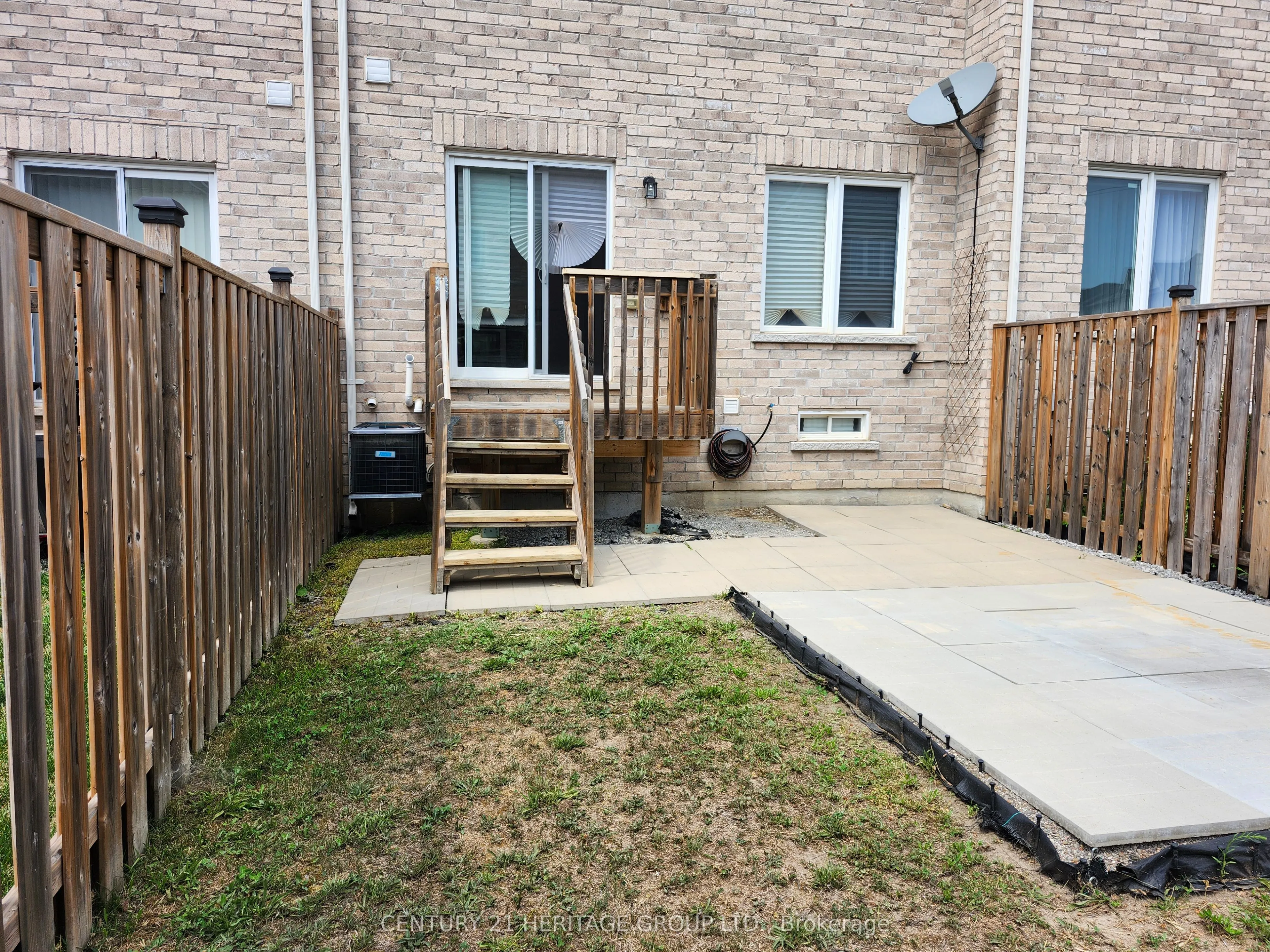 5 Daniele Crescent