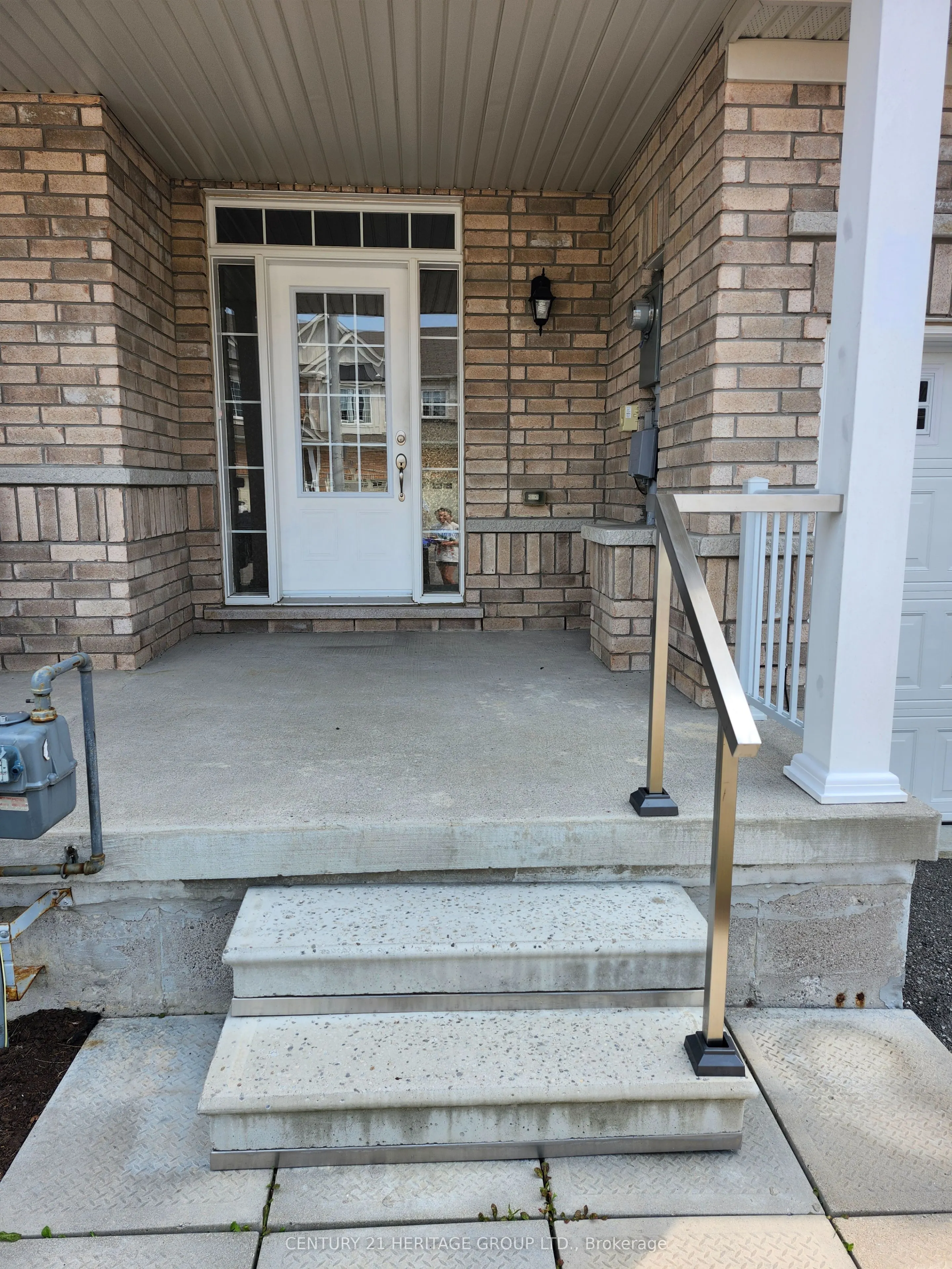 5 Daniele Crescent