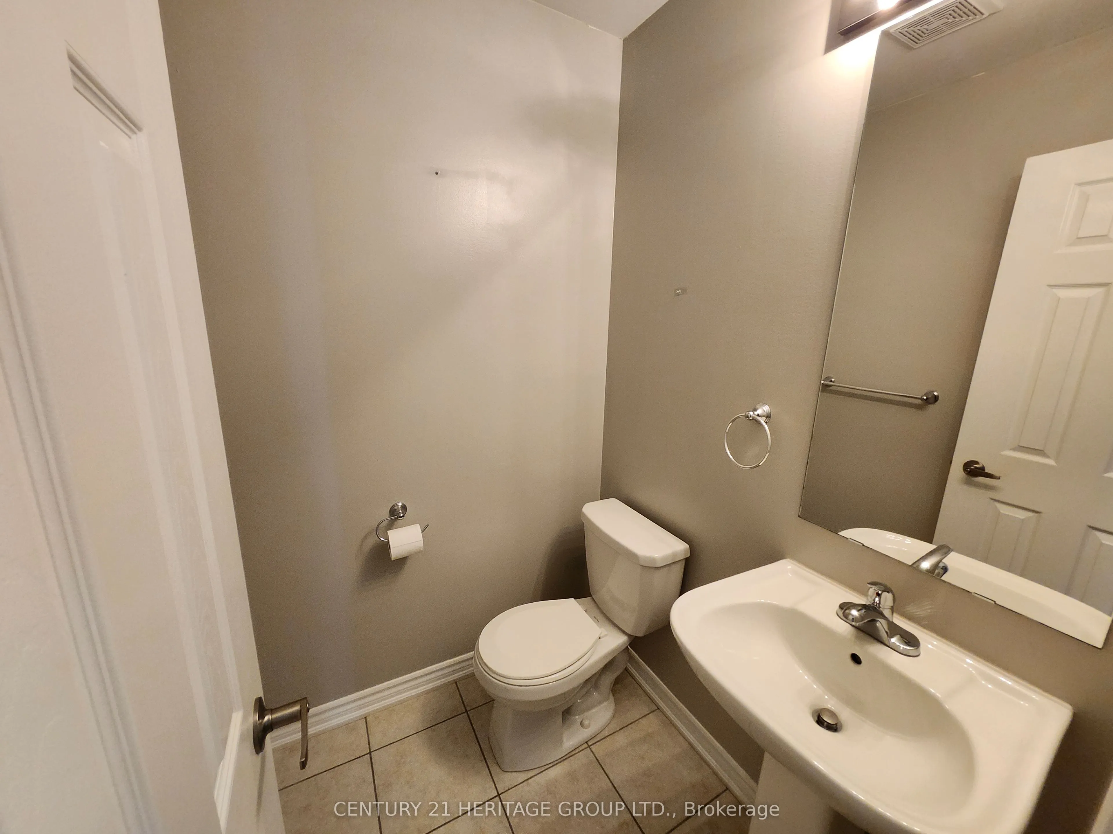 5 Daniele Crescent