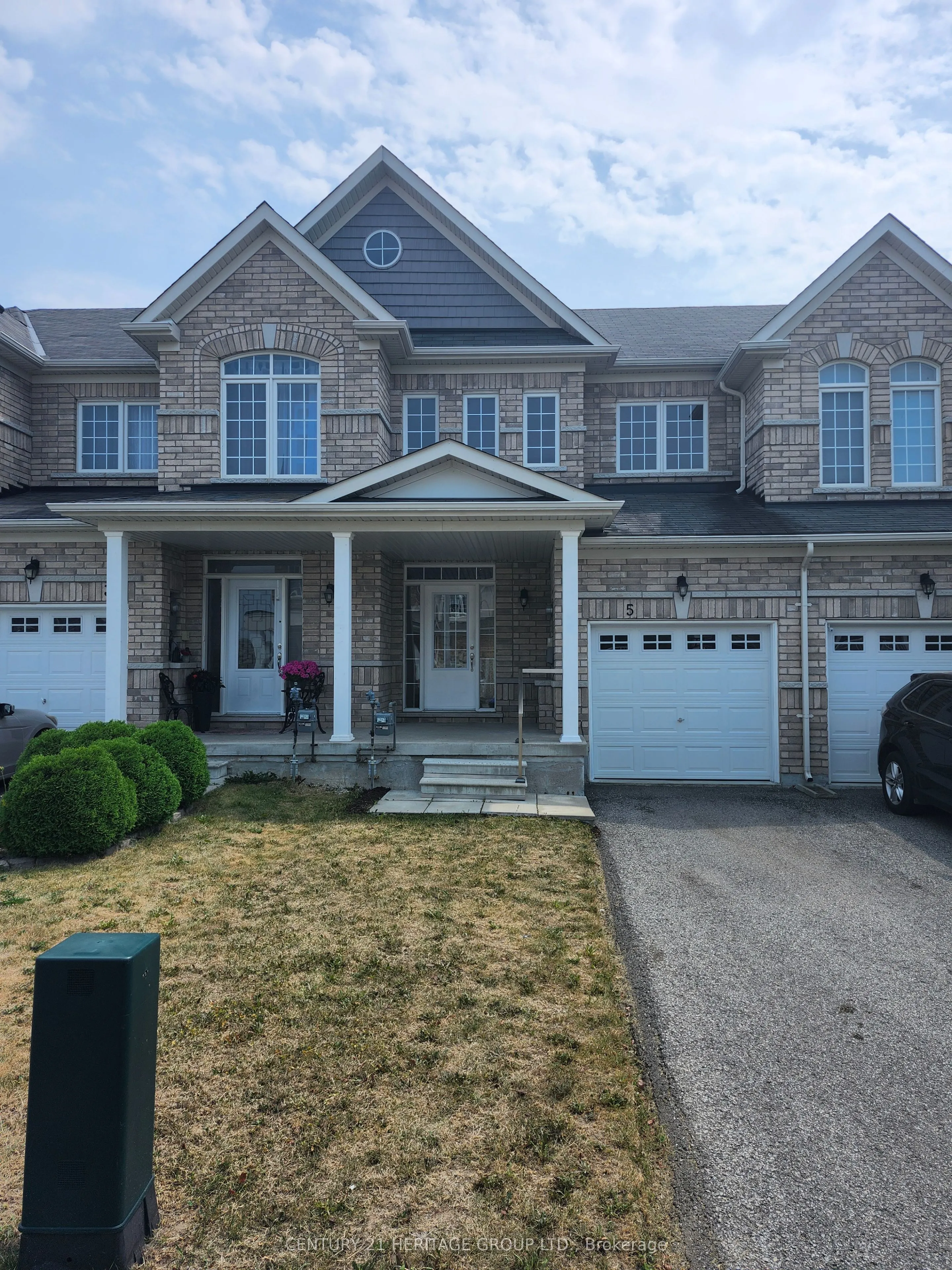 5 Daniele Crescent