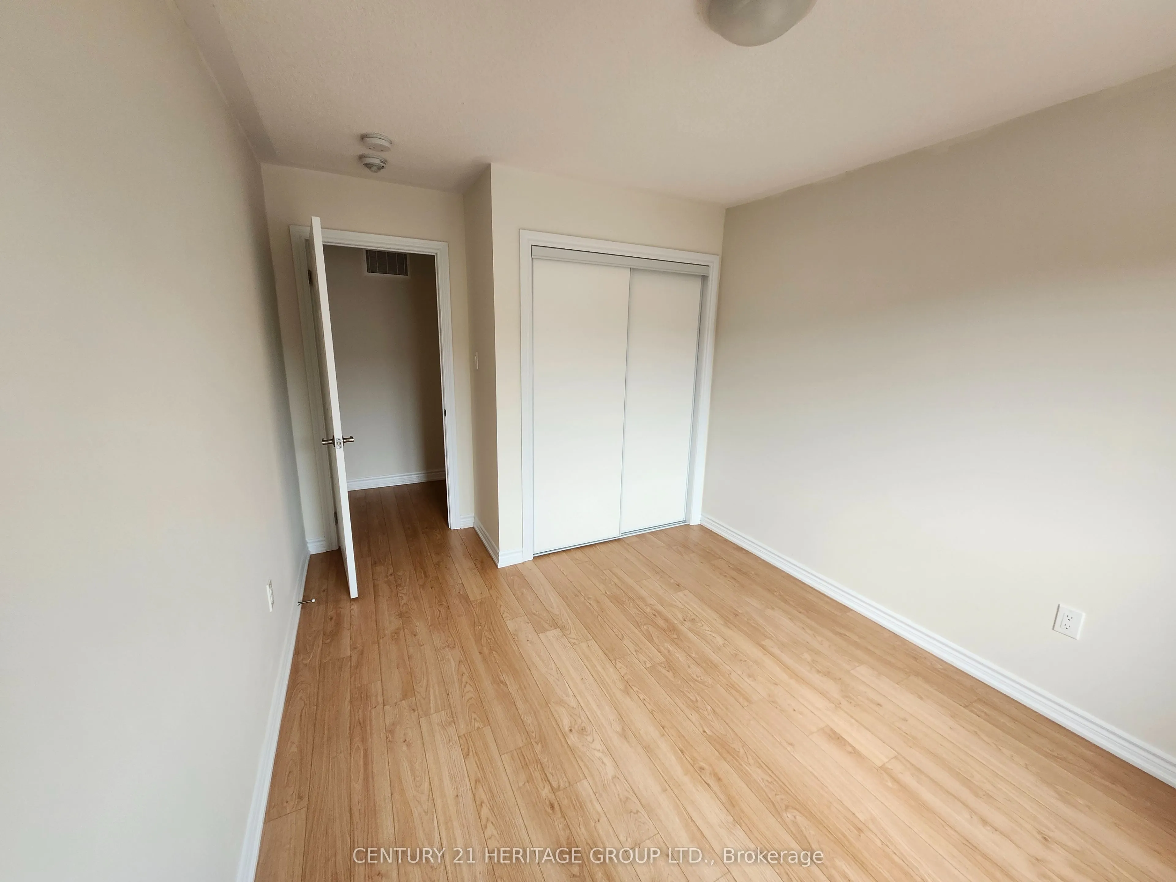 5 Daniele Crescent