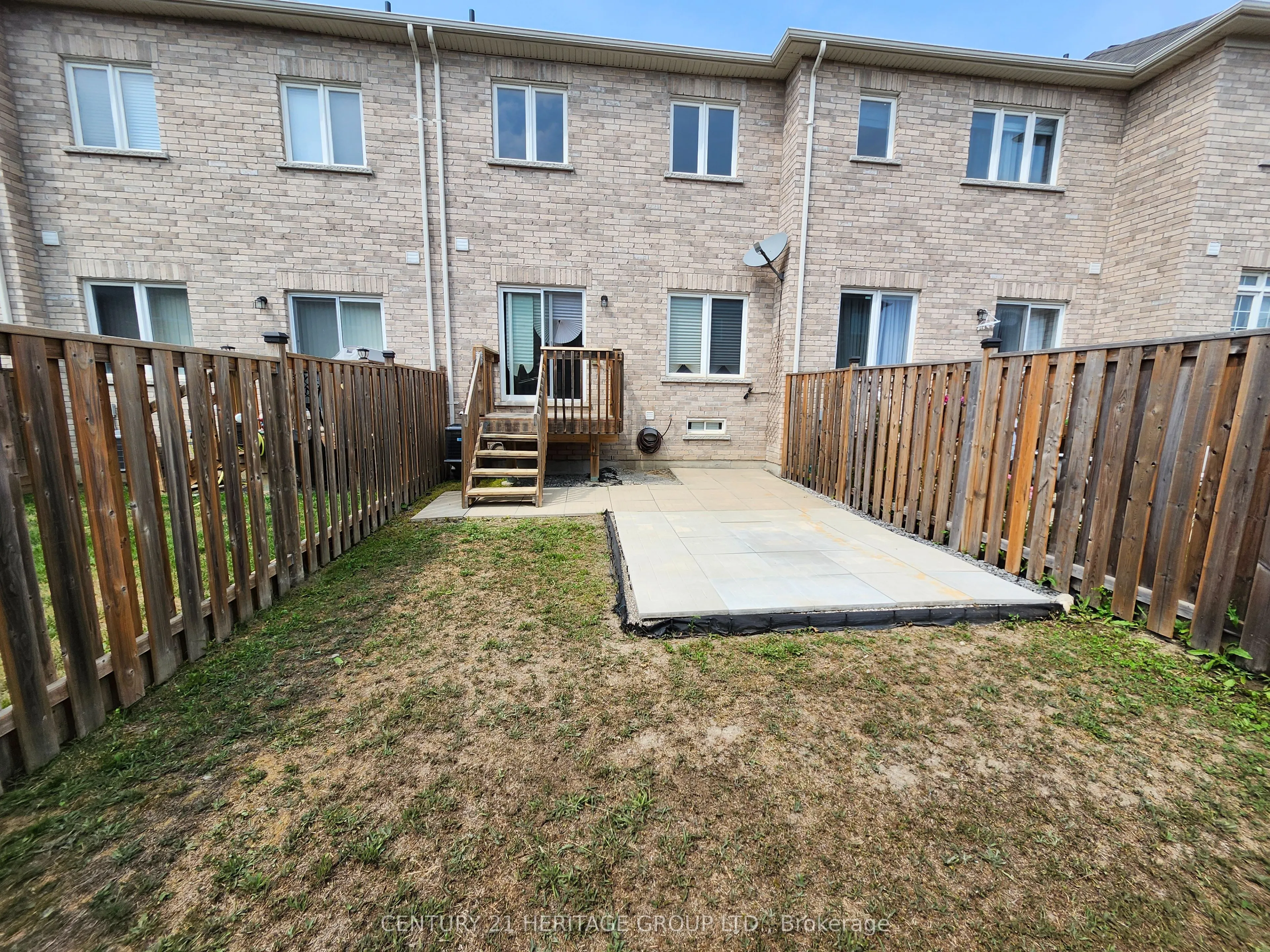 5 Daniele Crescent