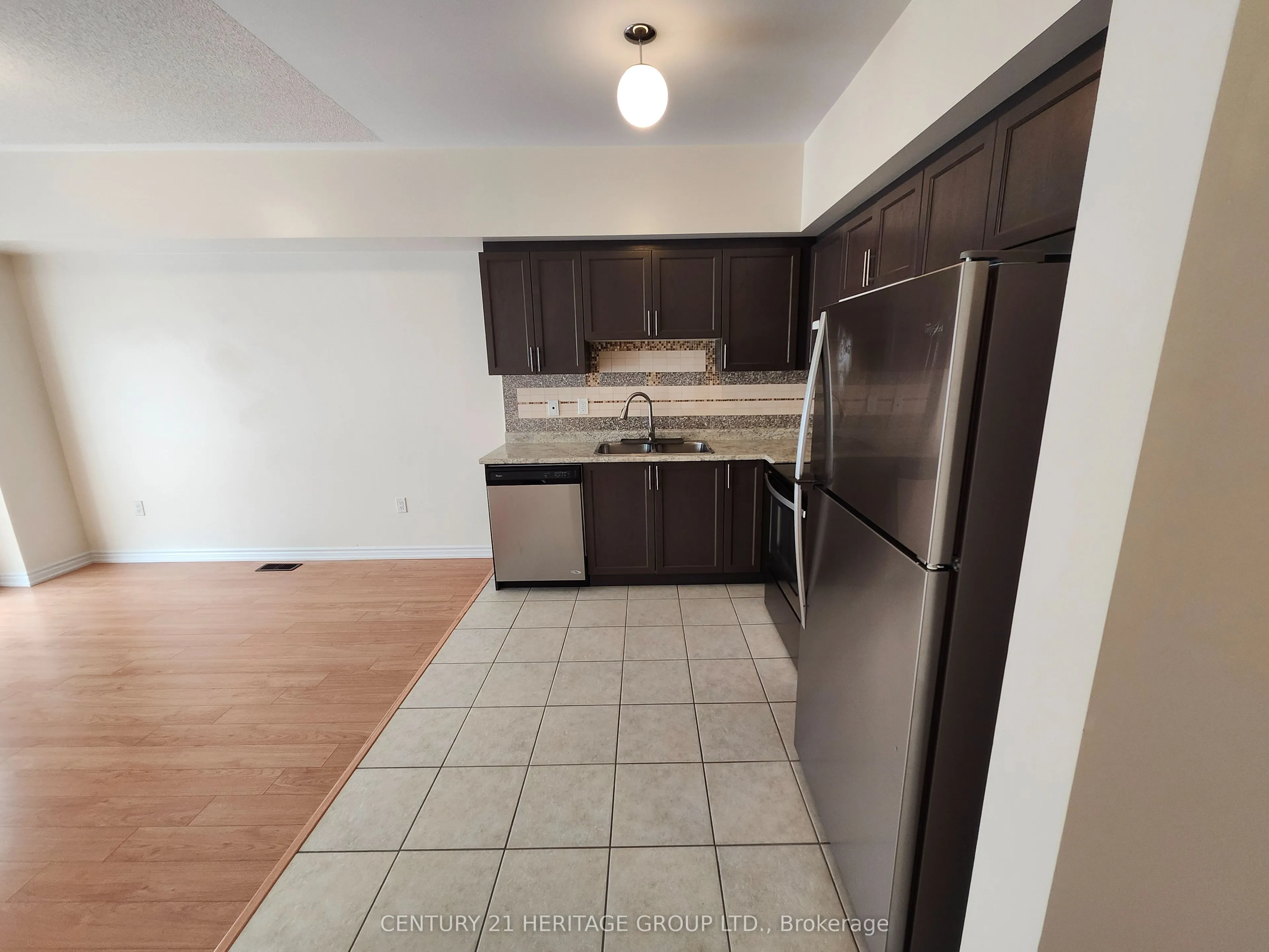 5 Daniele Crescent
