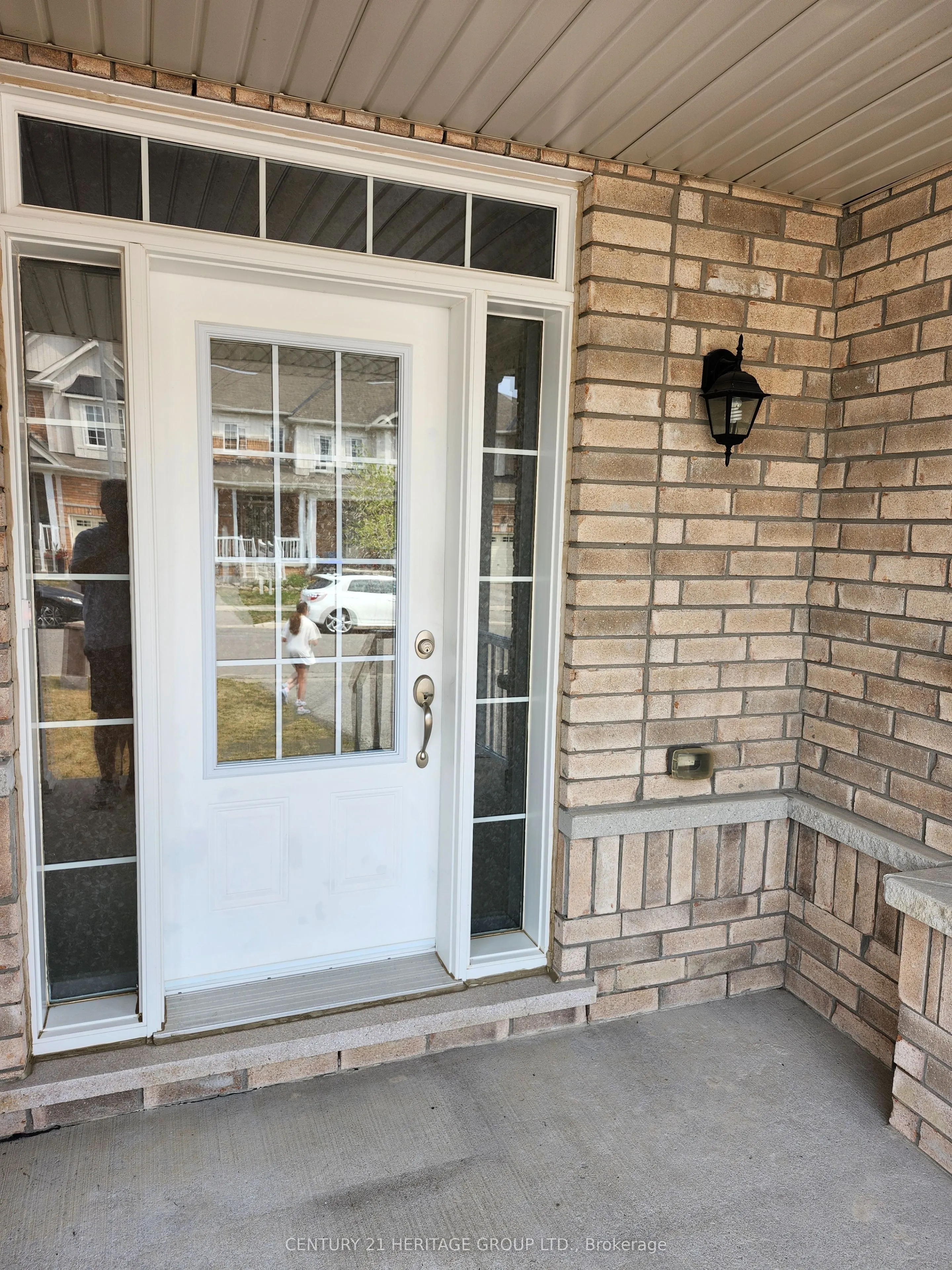5 Daniele Crescent