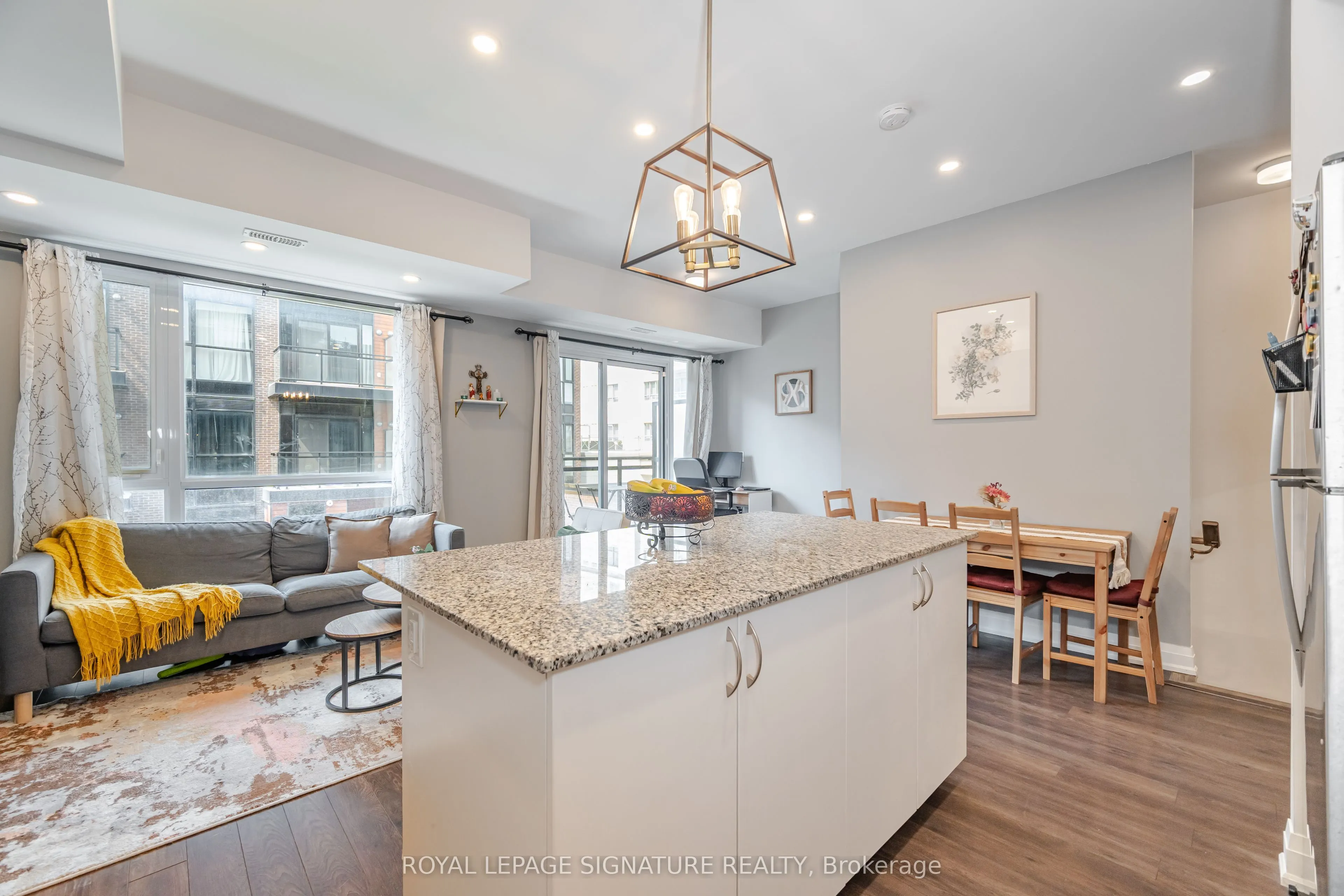 5289 Highway 7, #D-603